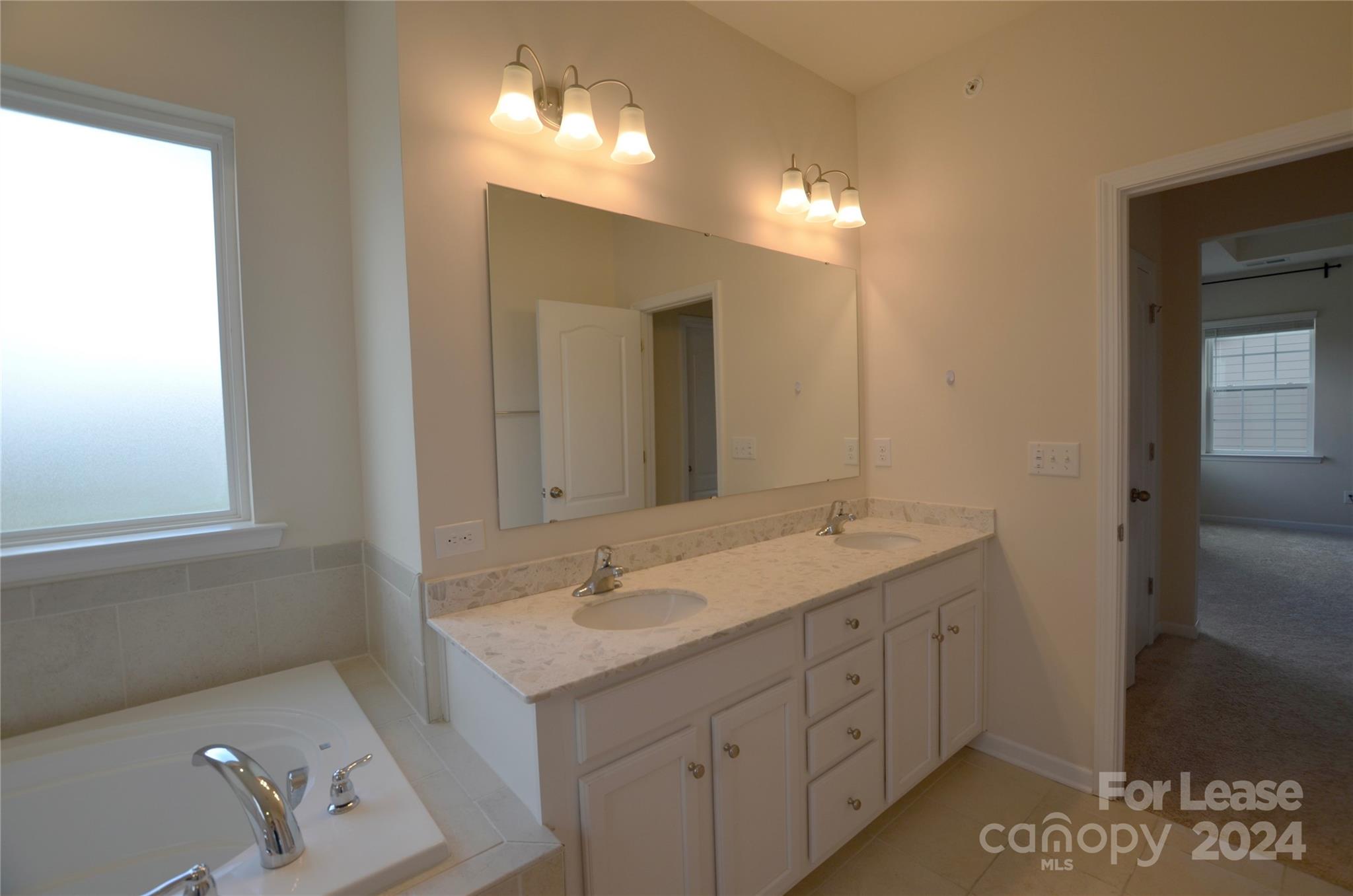 Allen Mills - Residential Lease