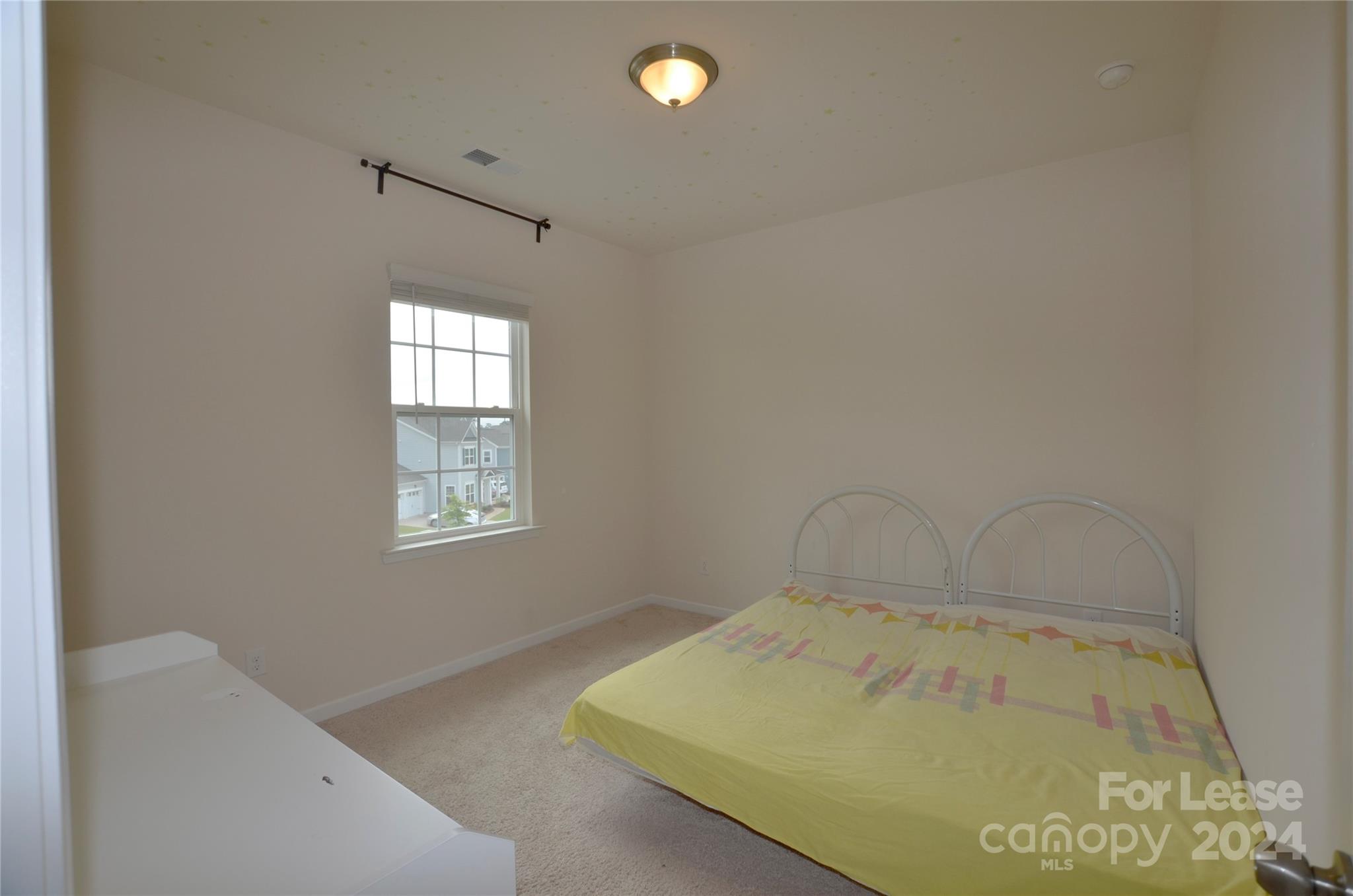 Allen Mills - Residential Lease