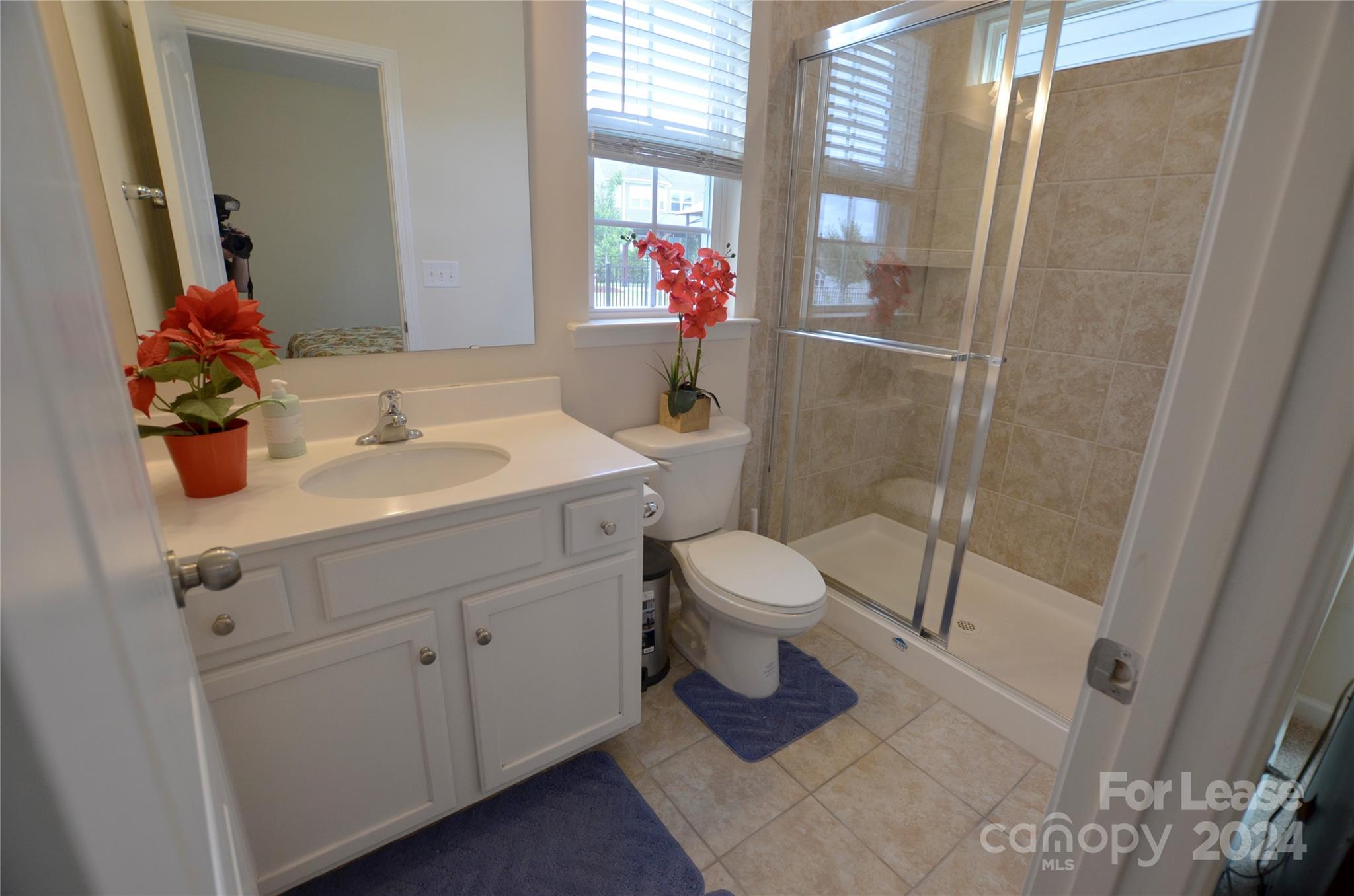 Allen Mills - Residential Lease