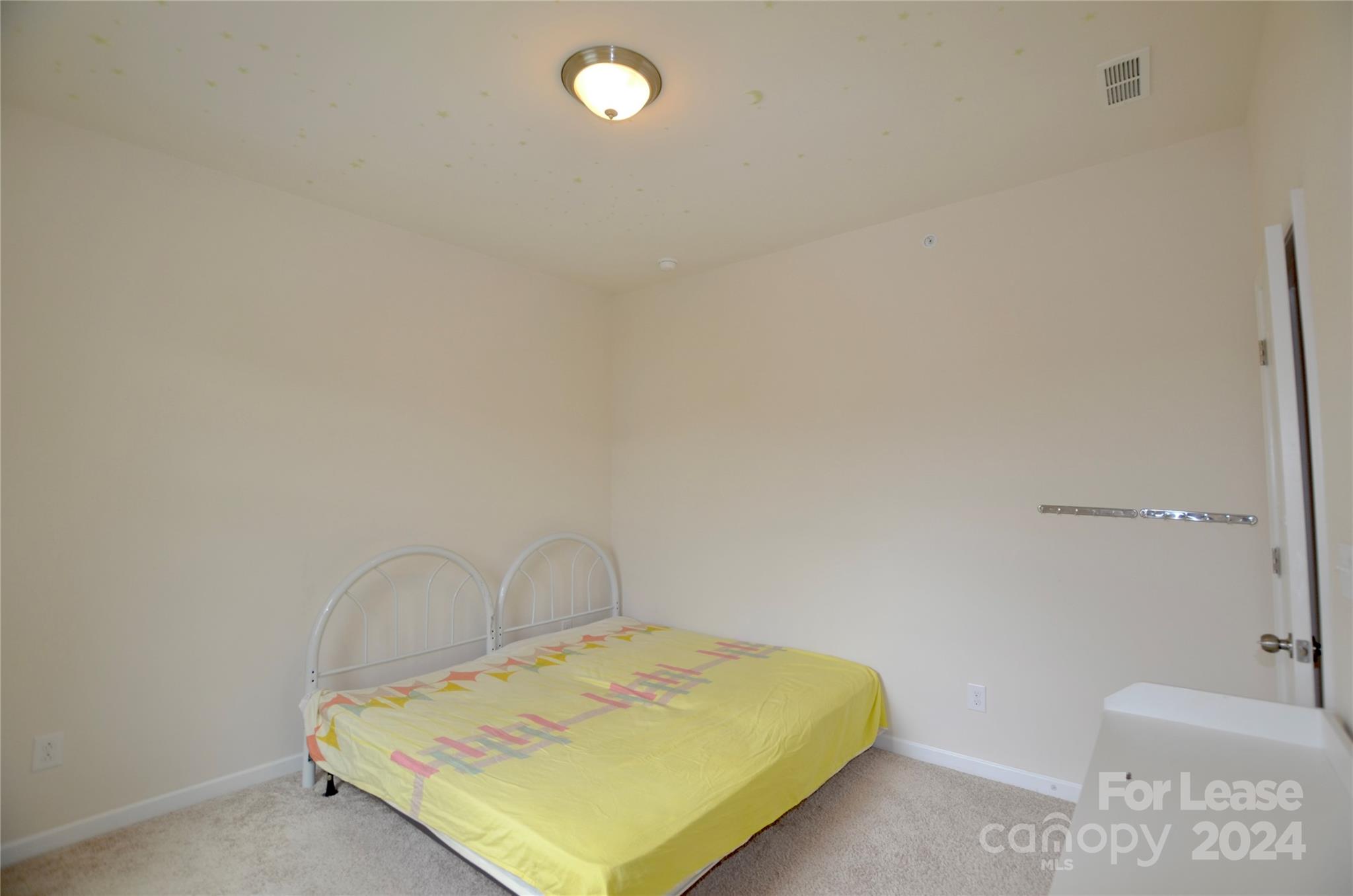 Allen Mills - Residential Lease