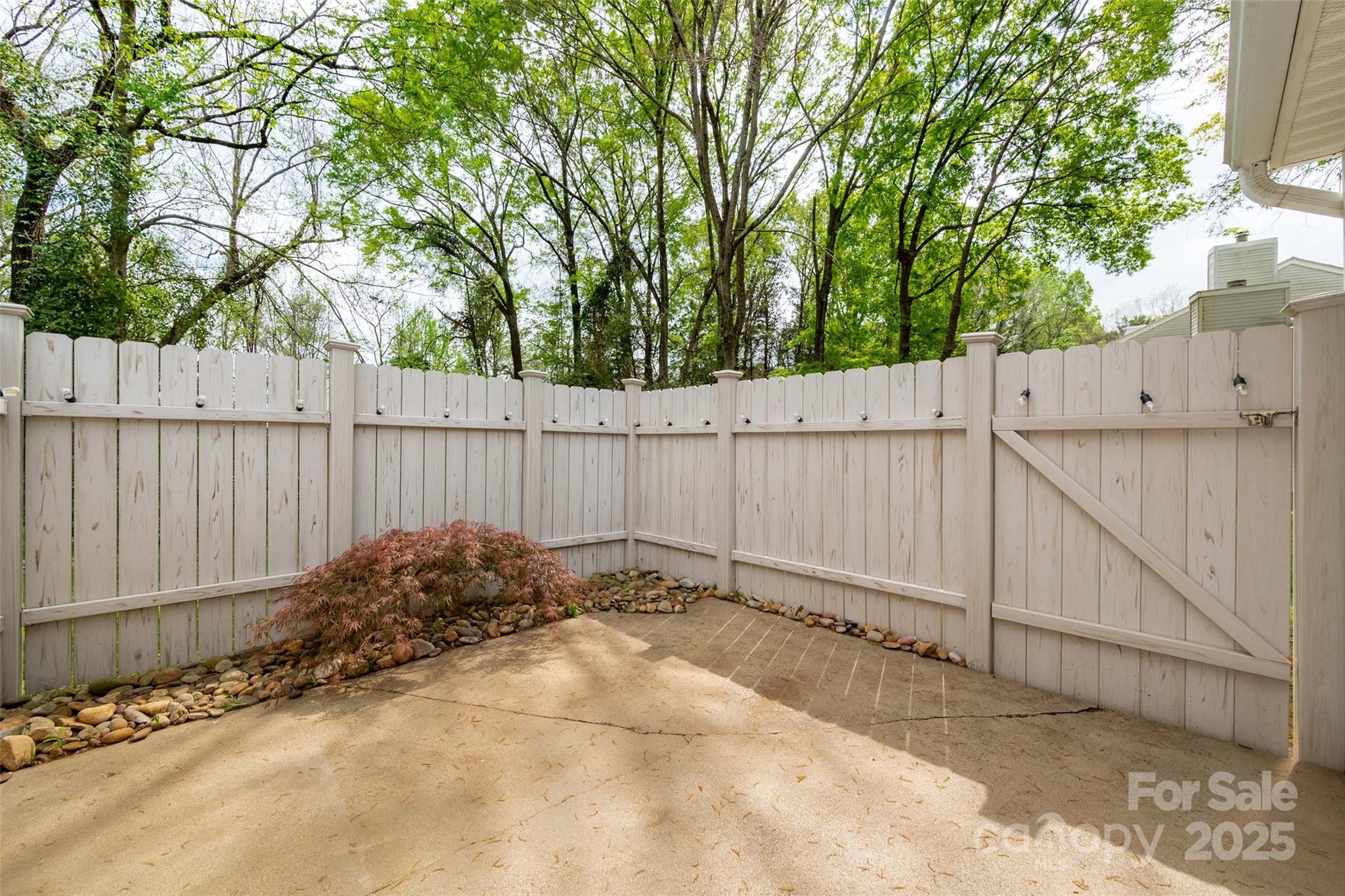 Hunt Club - Residential