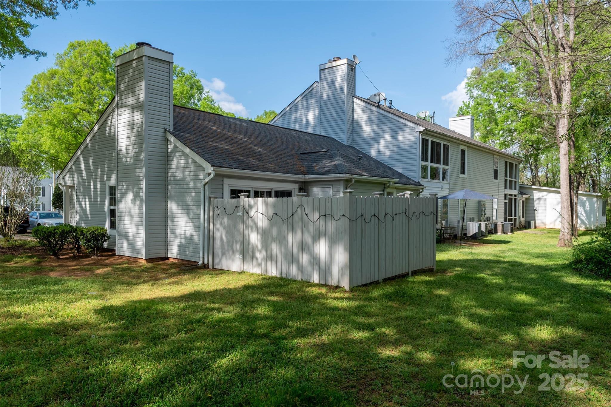 Hunt Club - Residential