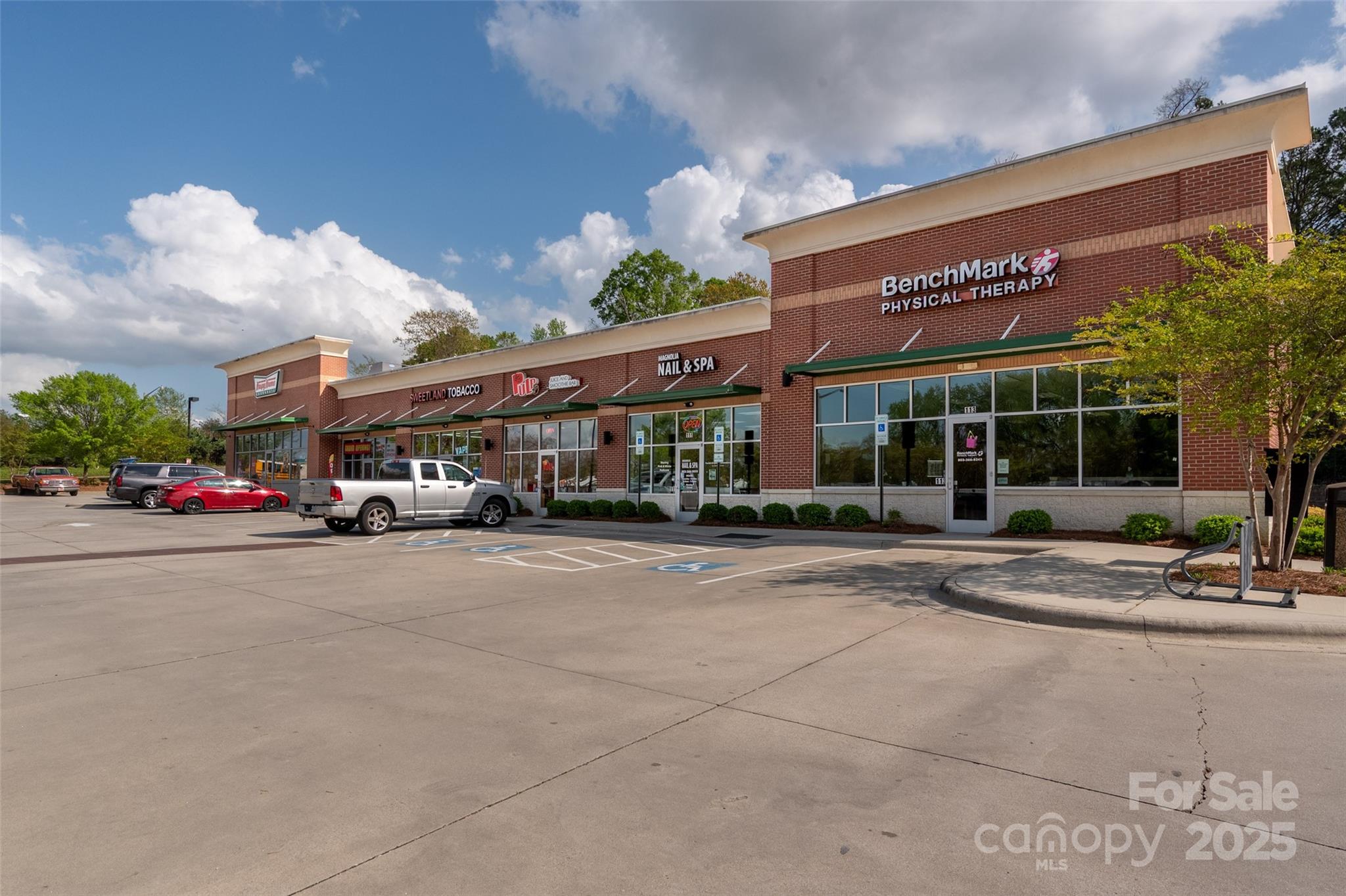 Hunt Club - Residential