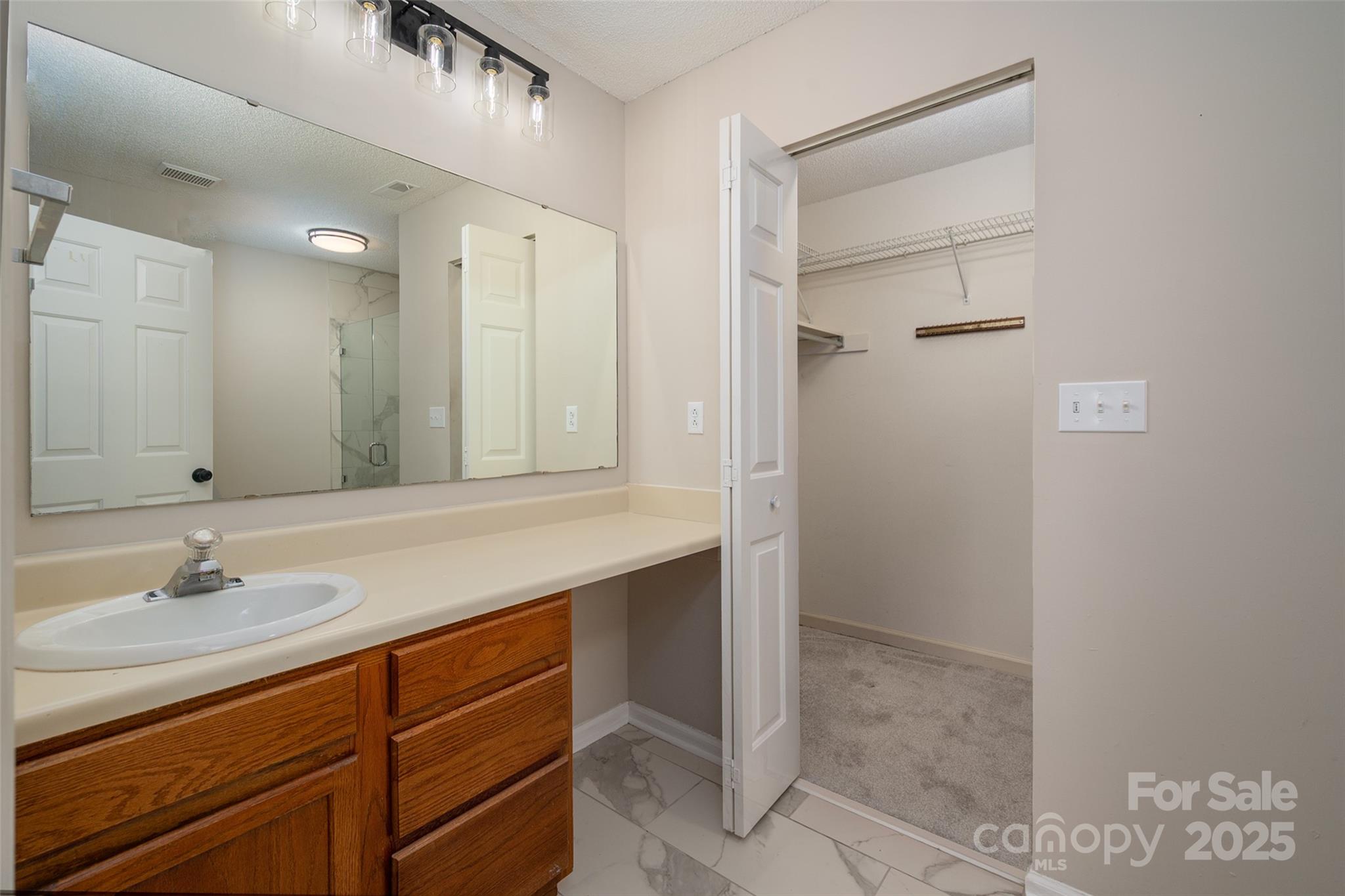 Hunt Club - Residential