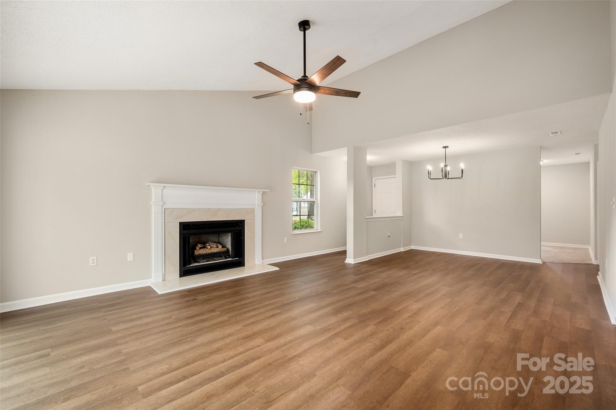 1532 Hunt Club Court