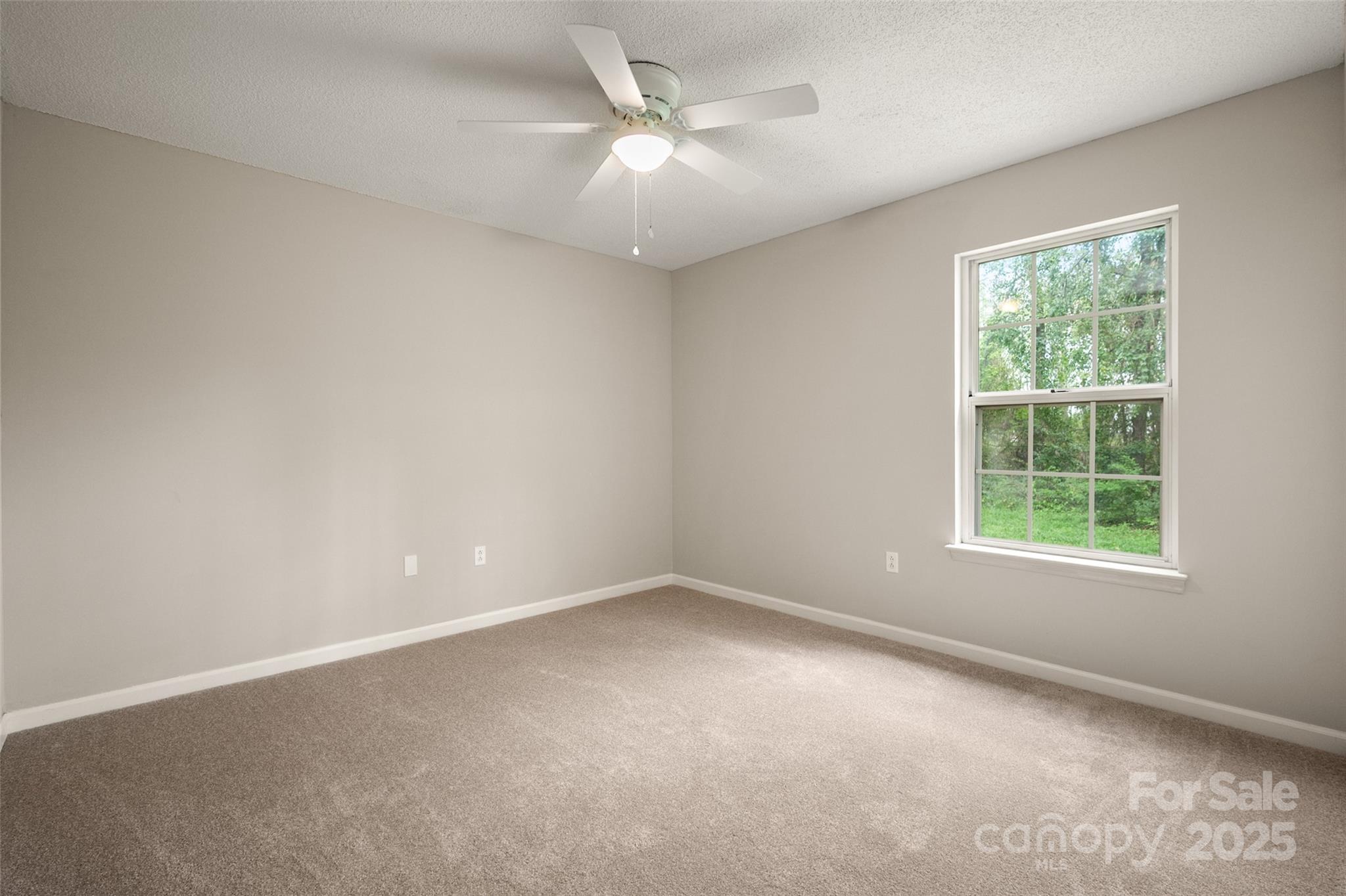 Hunt Club - Residential