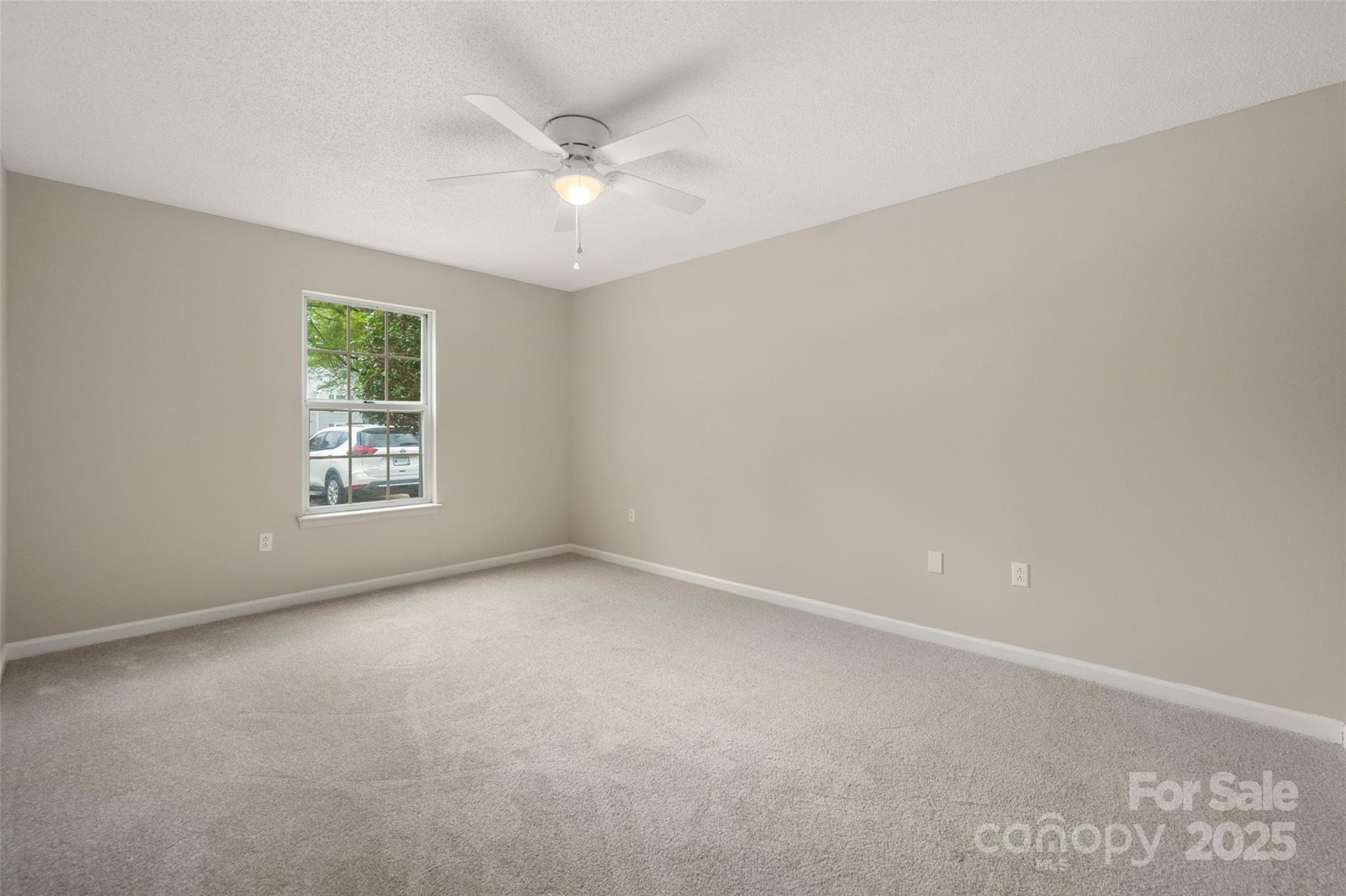 Hunt Club - Residential