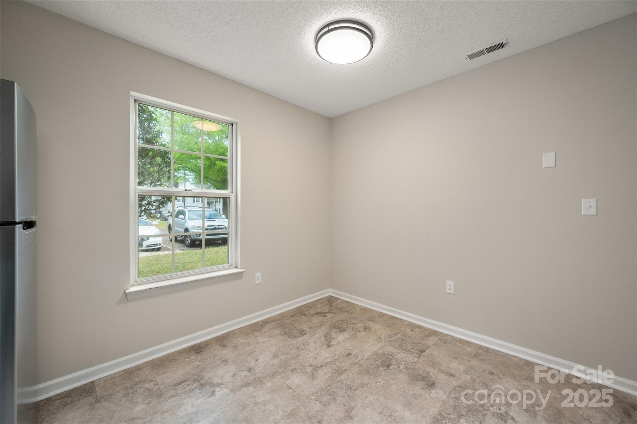 Hunt Club - Residential