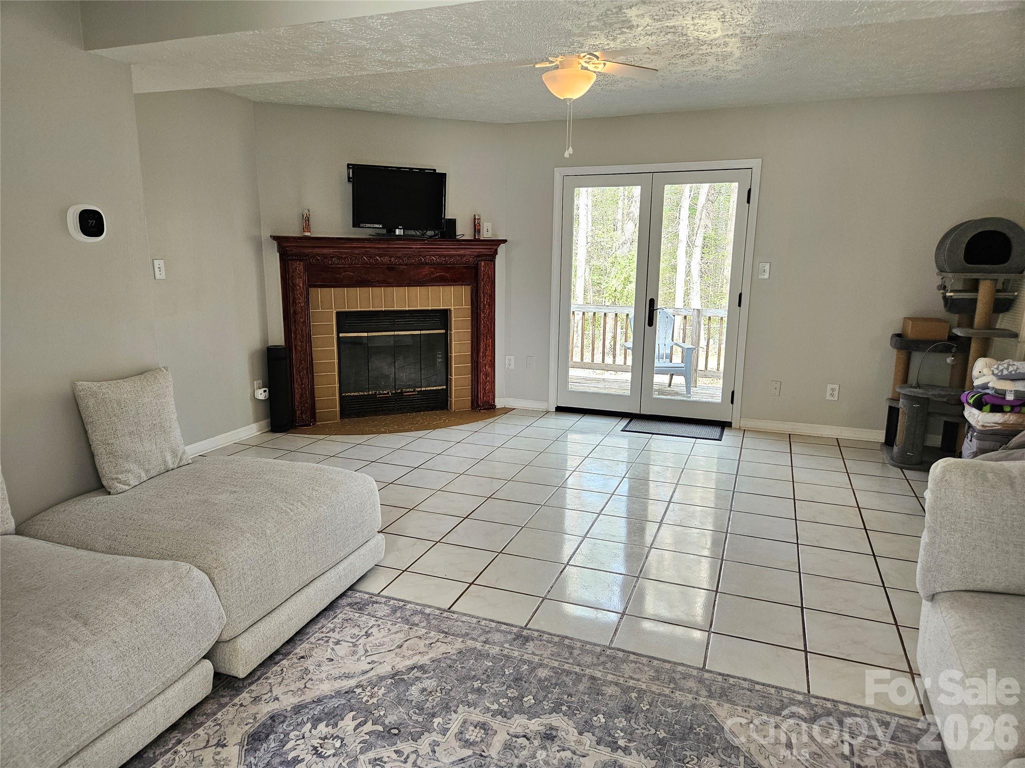 3459 Ridgewood Drive