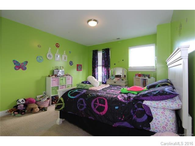 Macaulay - Residential Lease