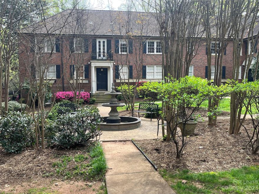 NESTLED IN HIGHLY DESIRED EASTOVER LOCATION !! Gorgeous neighborhood with mature trees. Walk to Atrium Mercy Campus or Novant and just minutes to Uptown and the 277 loop . One bedroom garden style. Newly refinished hardwoods , fresh paint , new backsplash and stainless steele appliances . Open kitchen with penisula island . Washer and dryer included ! This beautiful complex has old world charm !! WELCOME HOME TO ALSTON  COURT