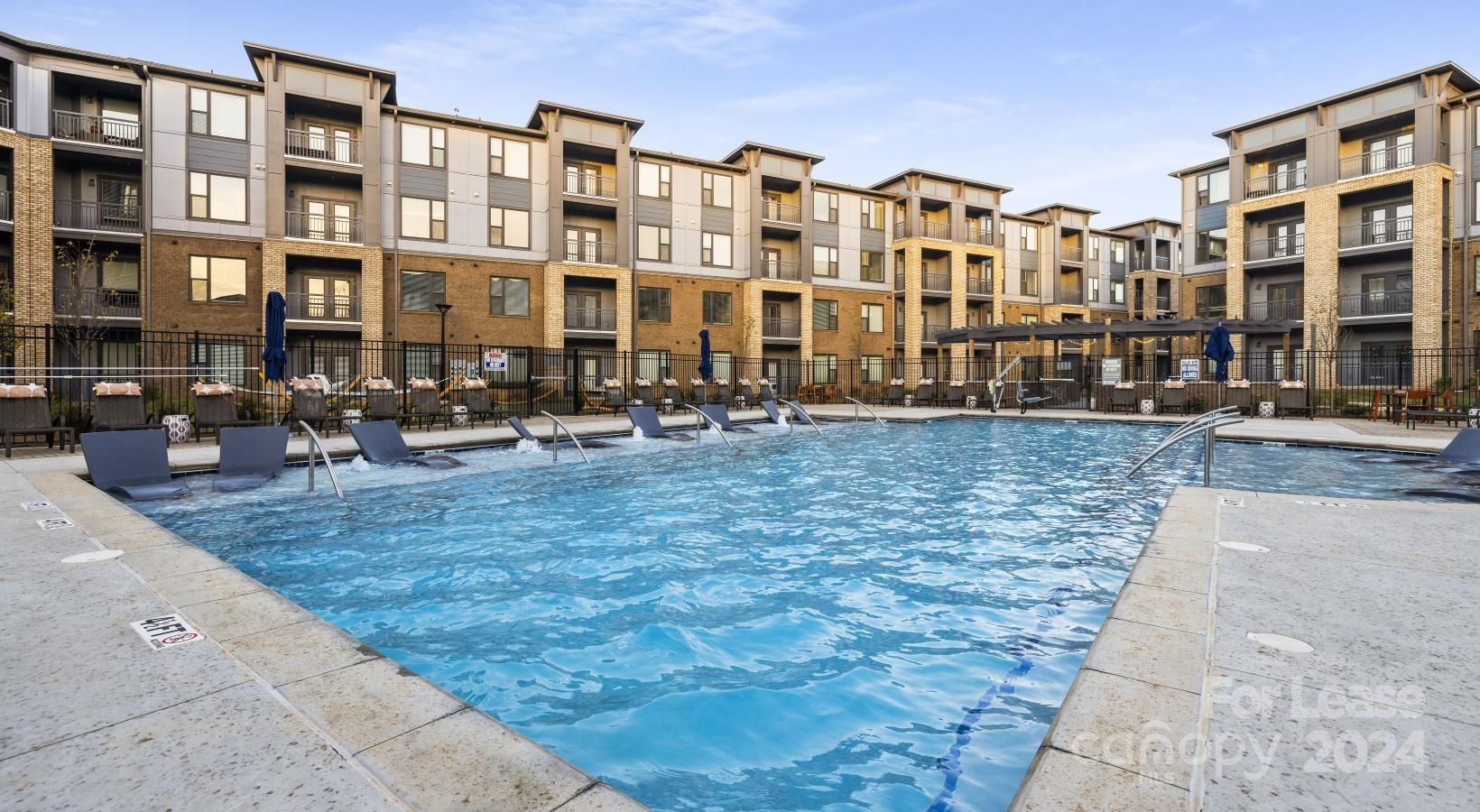 Charlotte, North Carolina 28217, United States, 2 Bedrooms Bedrooms, ,3 BathroomsBathrooms,Residential,Active,44191