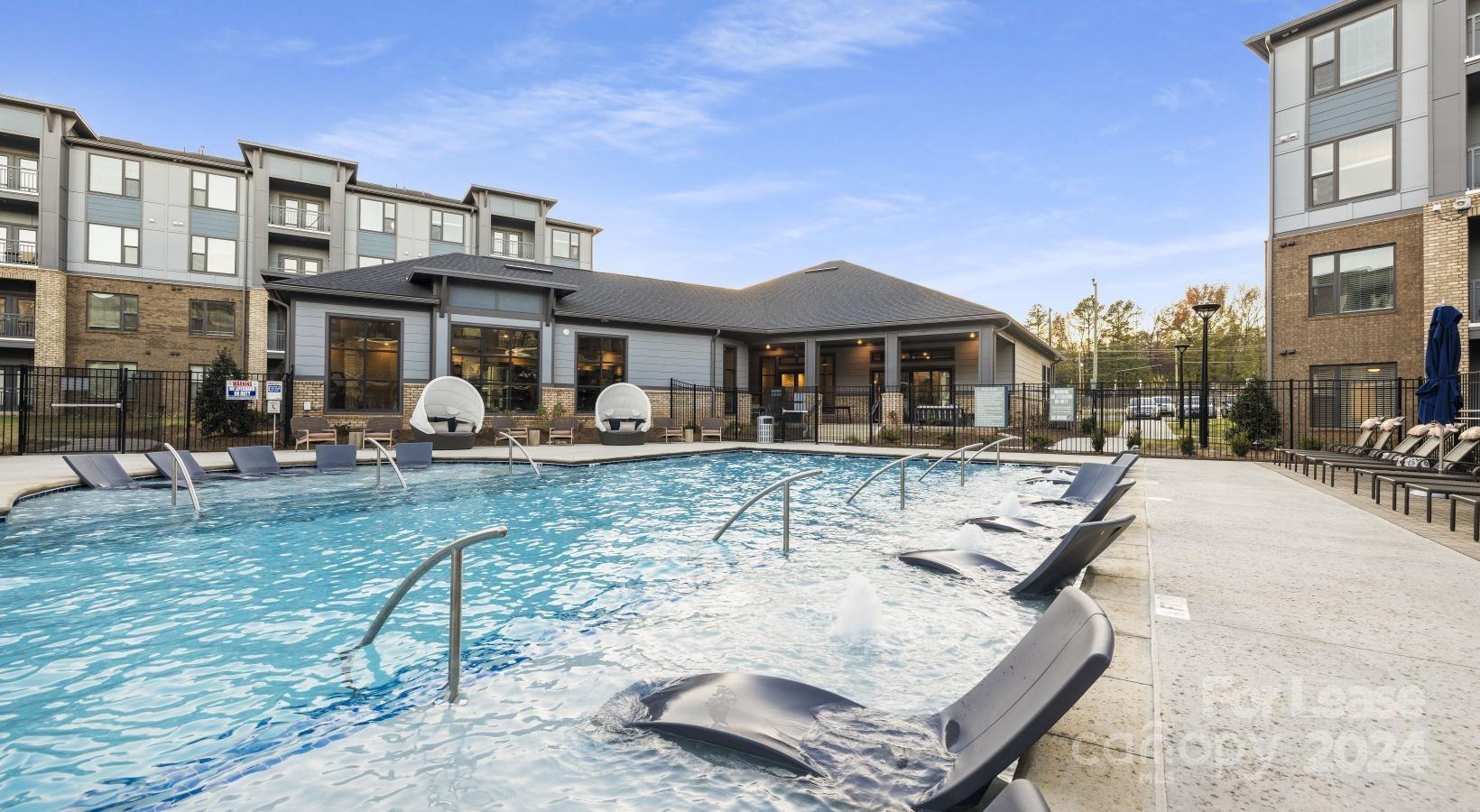 Charlotte, North Carolina 28217, United States, 2 Bedrooms Bedrooms, ,3 BathroomsBathrooms,Residential,Active,44191