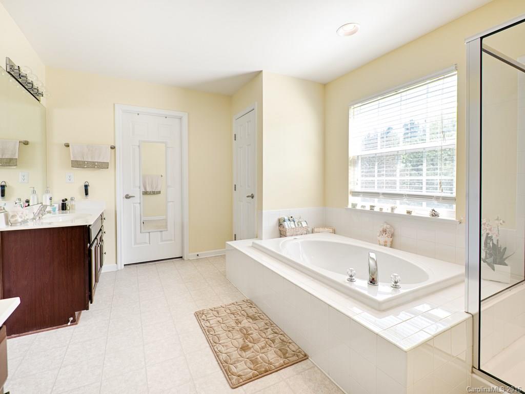 Brandon Oaks - Residential