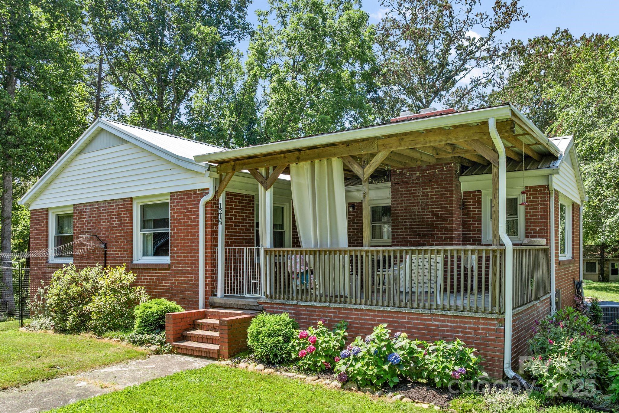 1215 Upper Brush Creek Road