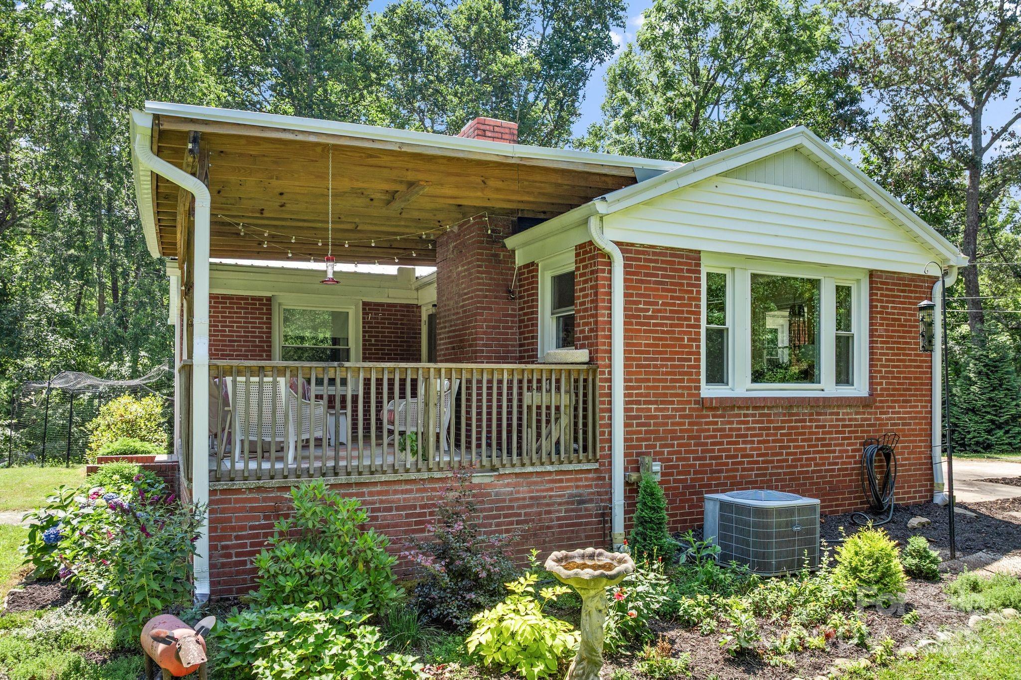 1215 Upper Brush Creek Road