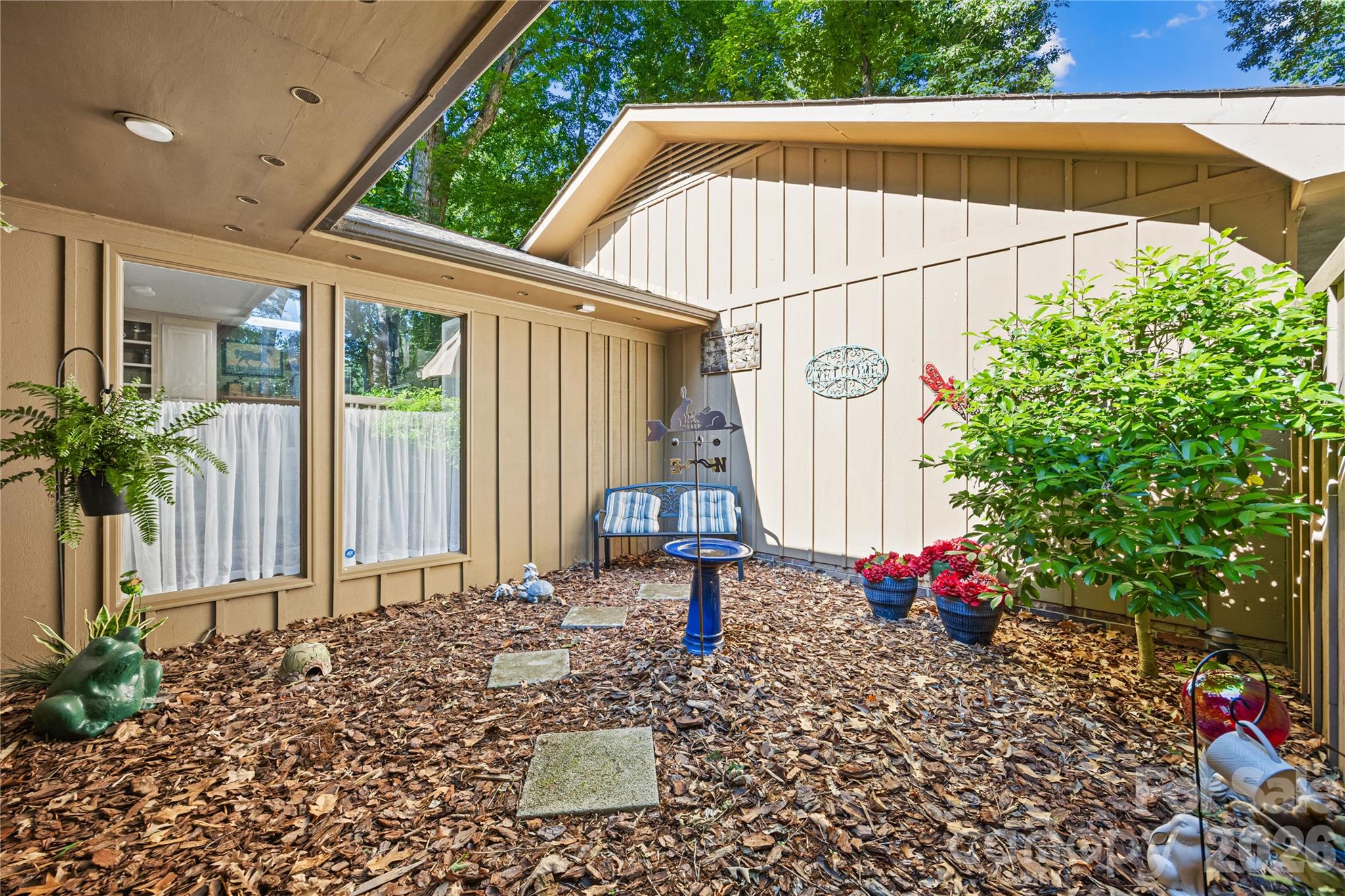 Country Club Hills - Residential