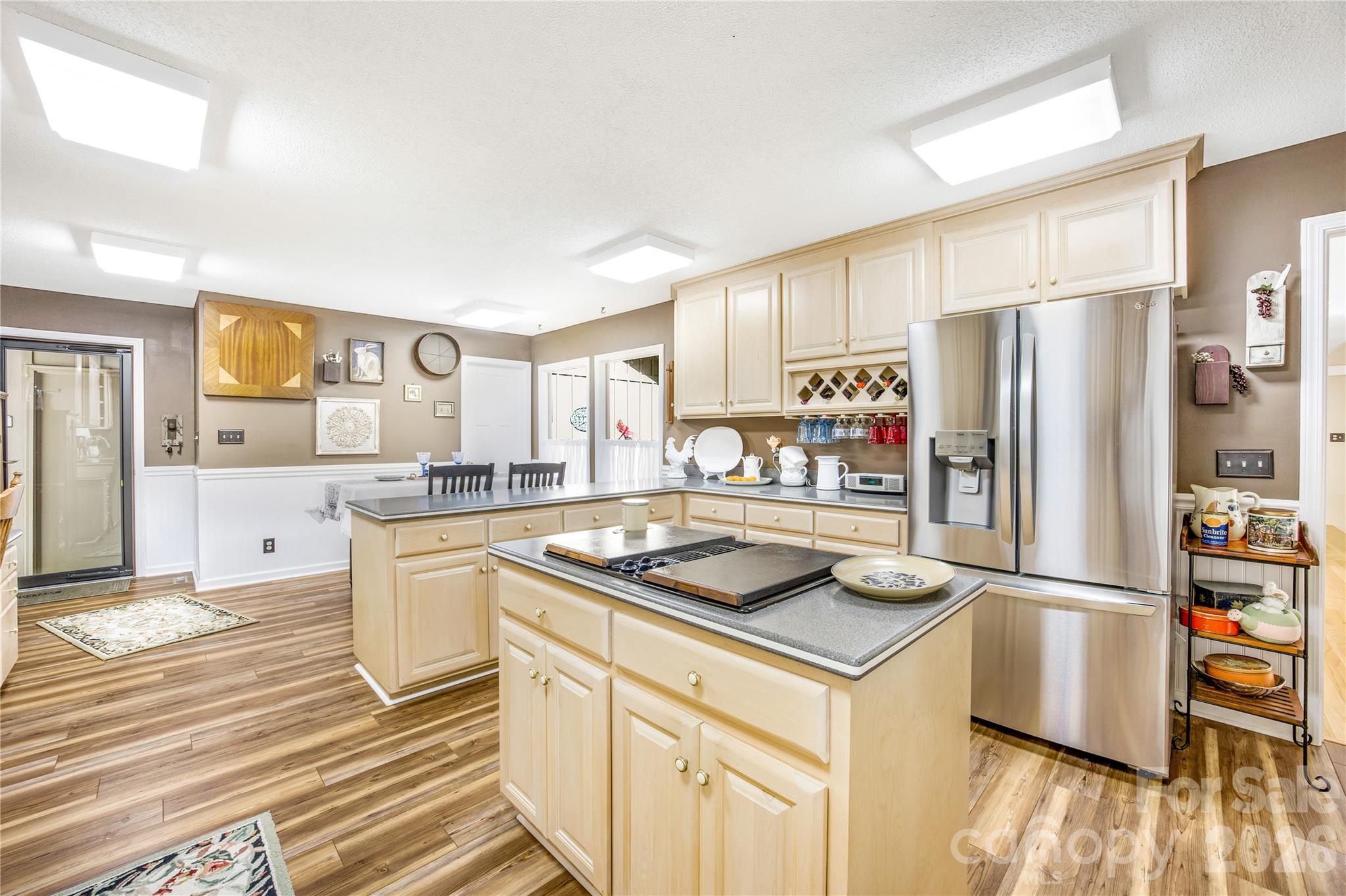 Country Club Hills - Residential