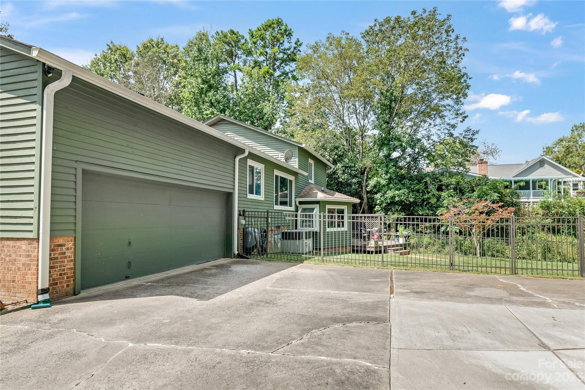 Oak Creek Estates - Residential