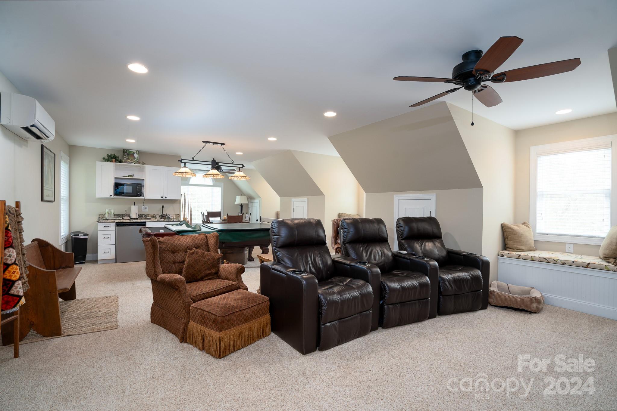 Uwharrie Point - Residential