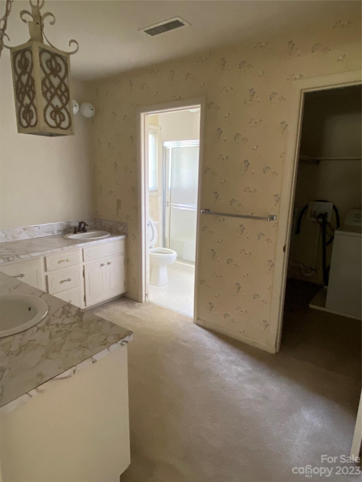 Imperial Point - Residential