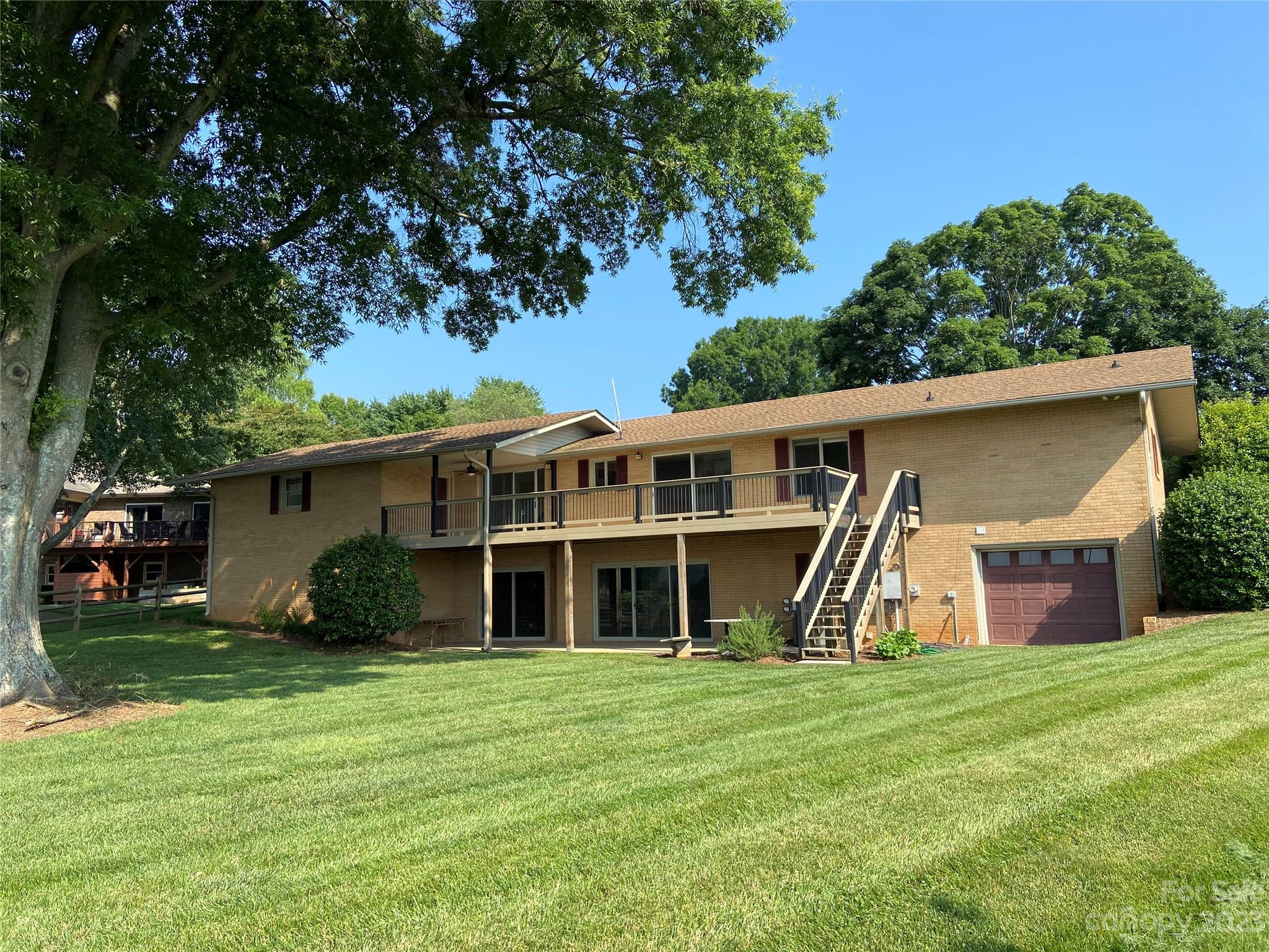 Imperial Point - Residential