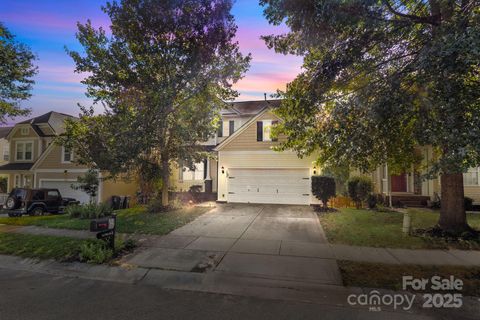 Photo of 1930 Wilburn Park Lane NW, Charlotte, NC 28269 (MLS # 4297603)