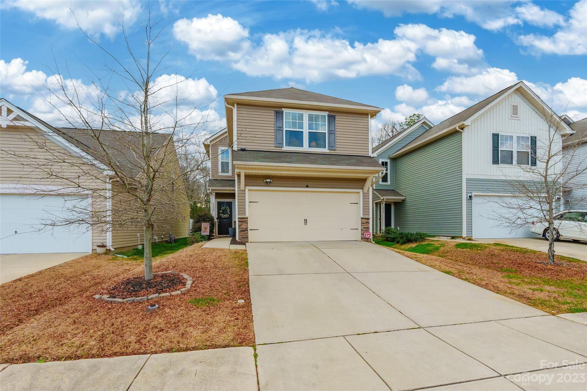 Newport Lakes - Residential