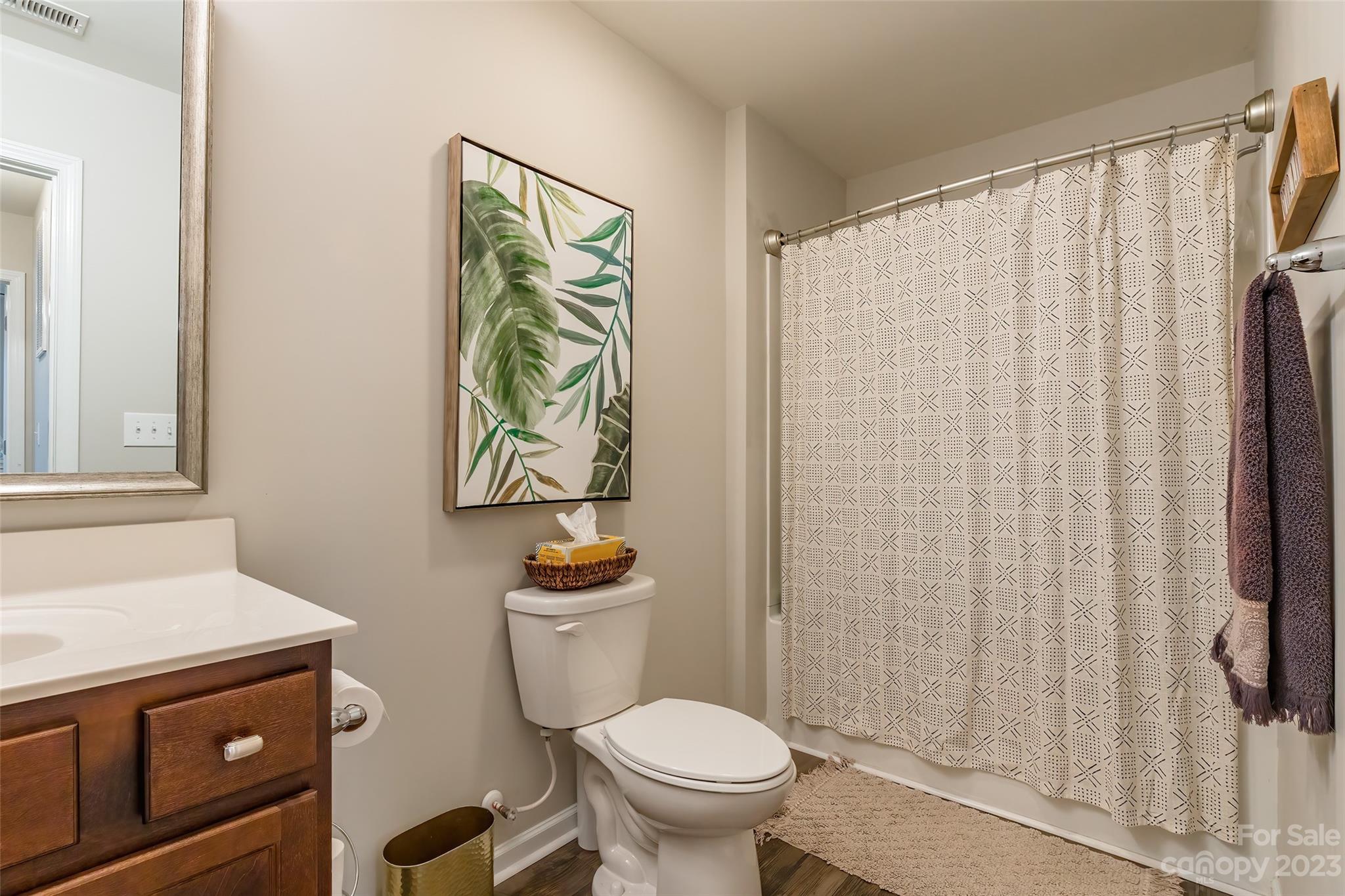 Newport Lakes - Residential