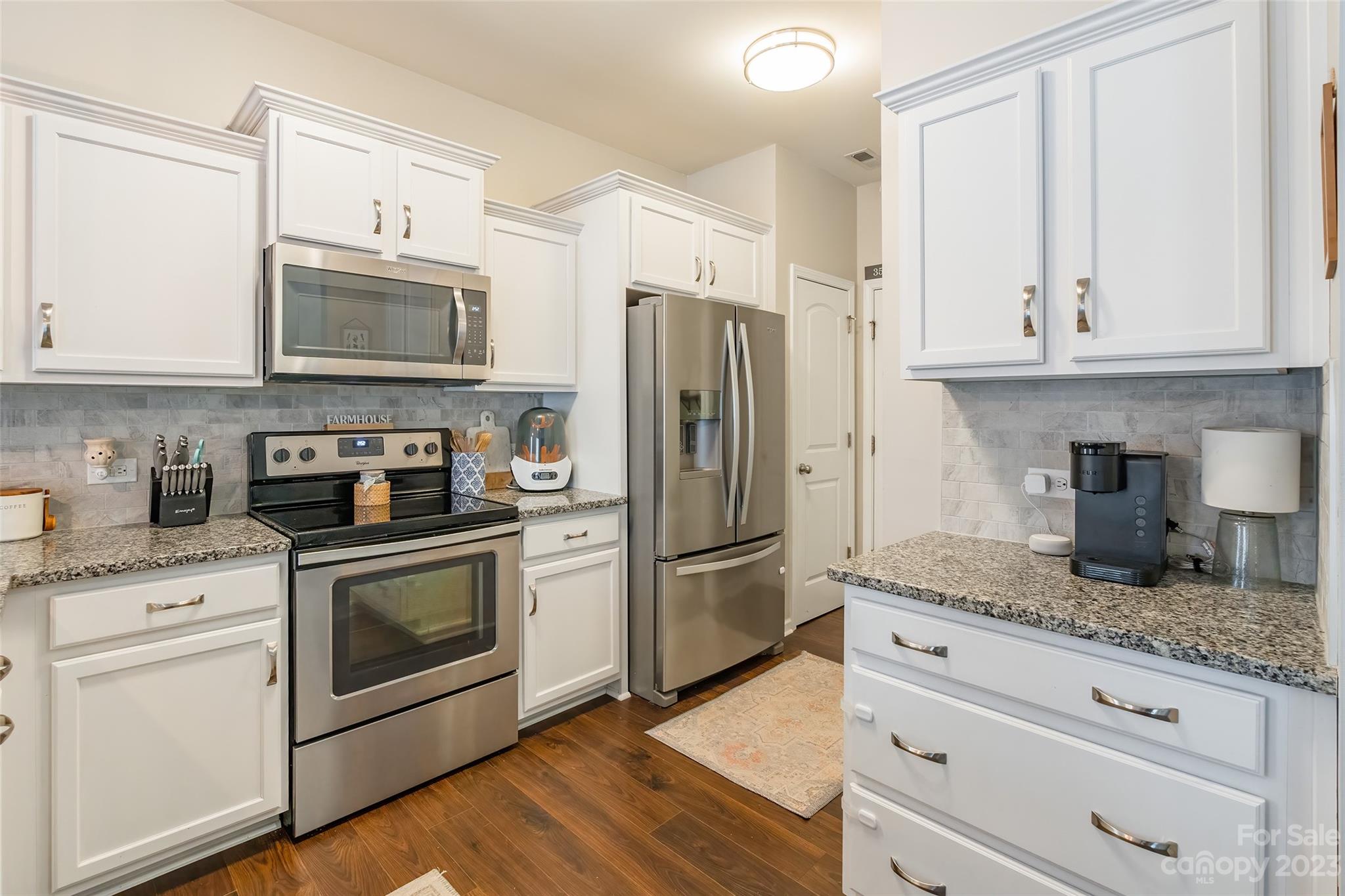 Newport Lakes - Residential