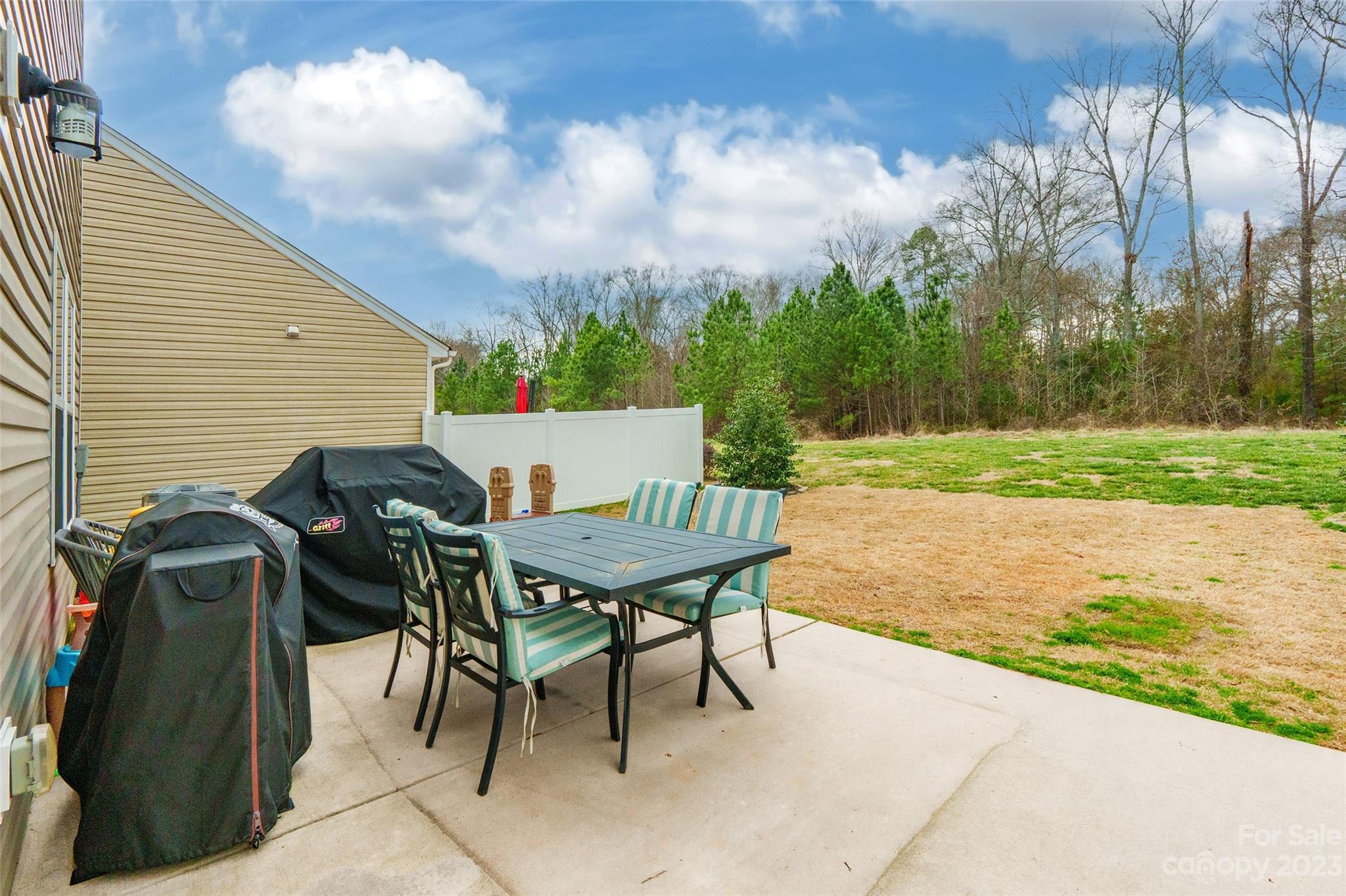 Newport Lakes - Residential