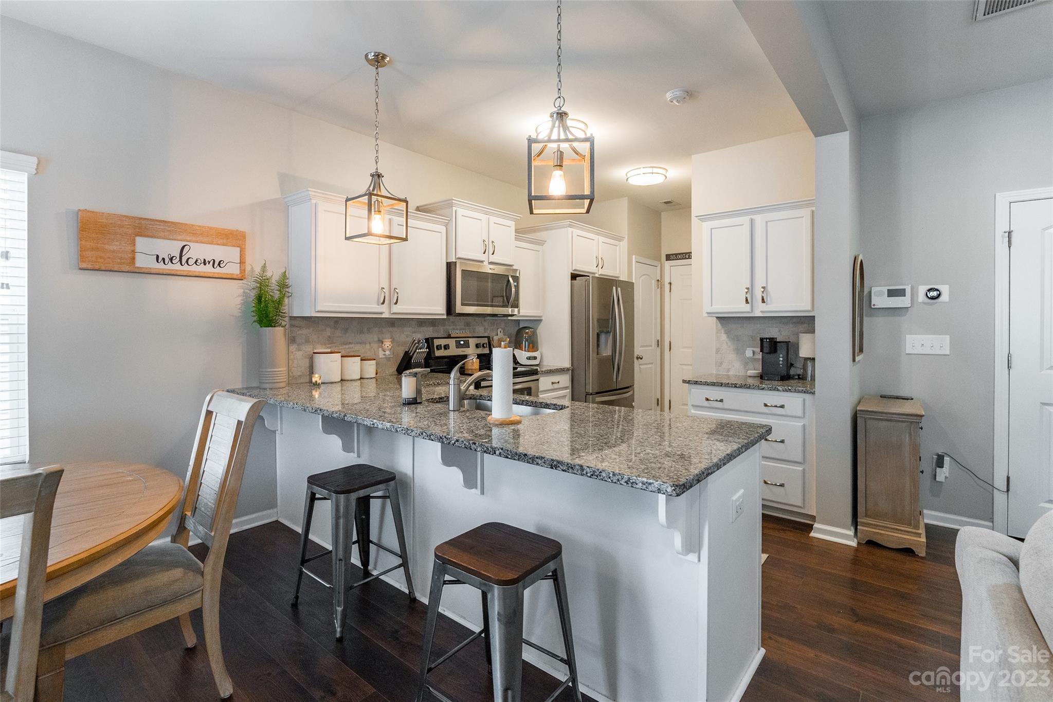 Newport Lakes - Residential