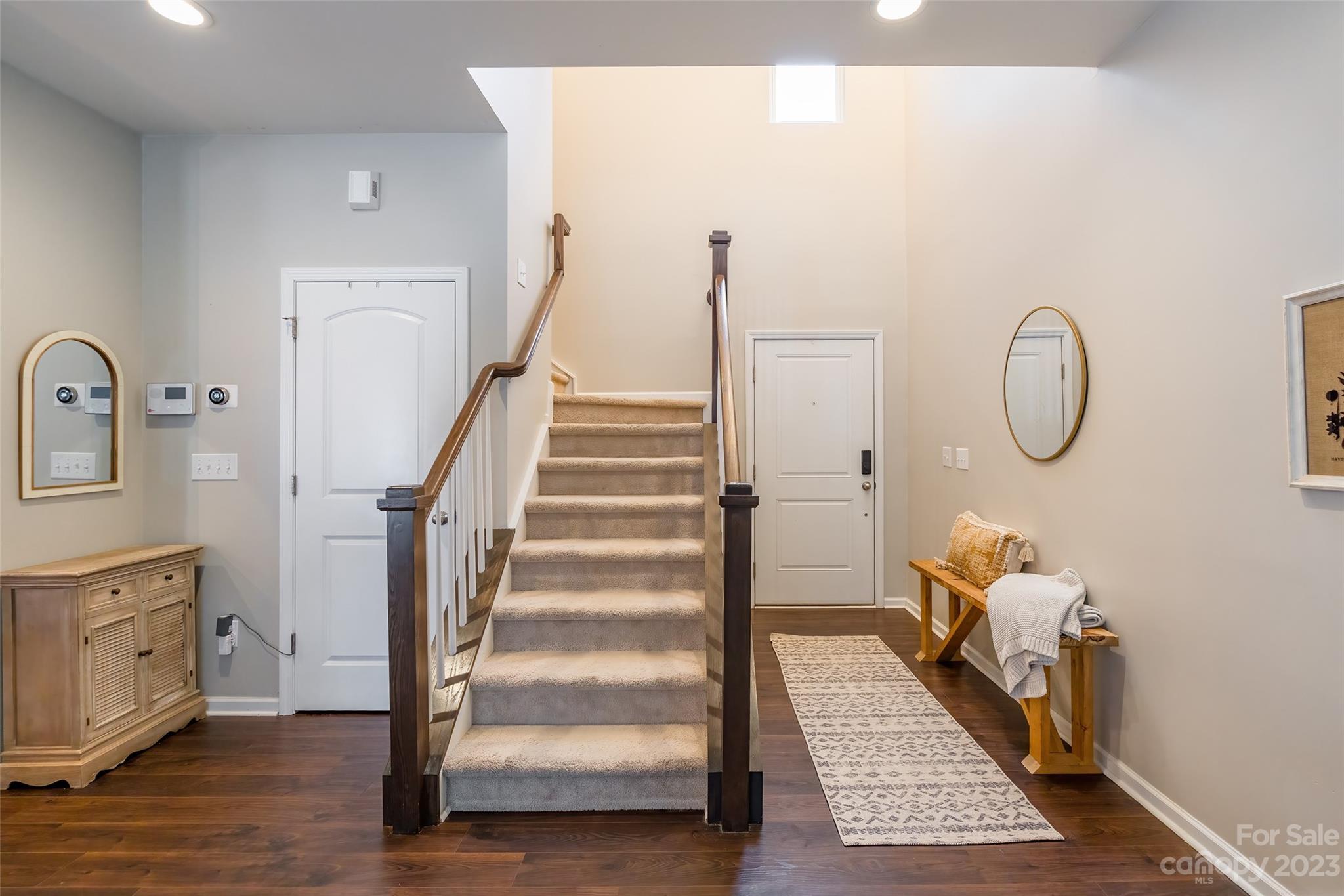 Newport Lakes - Residential