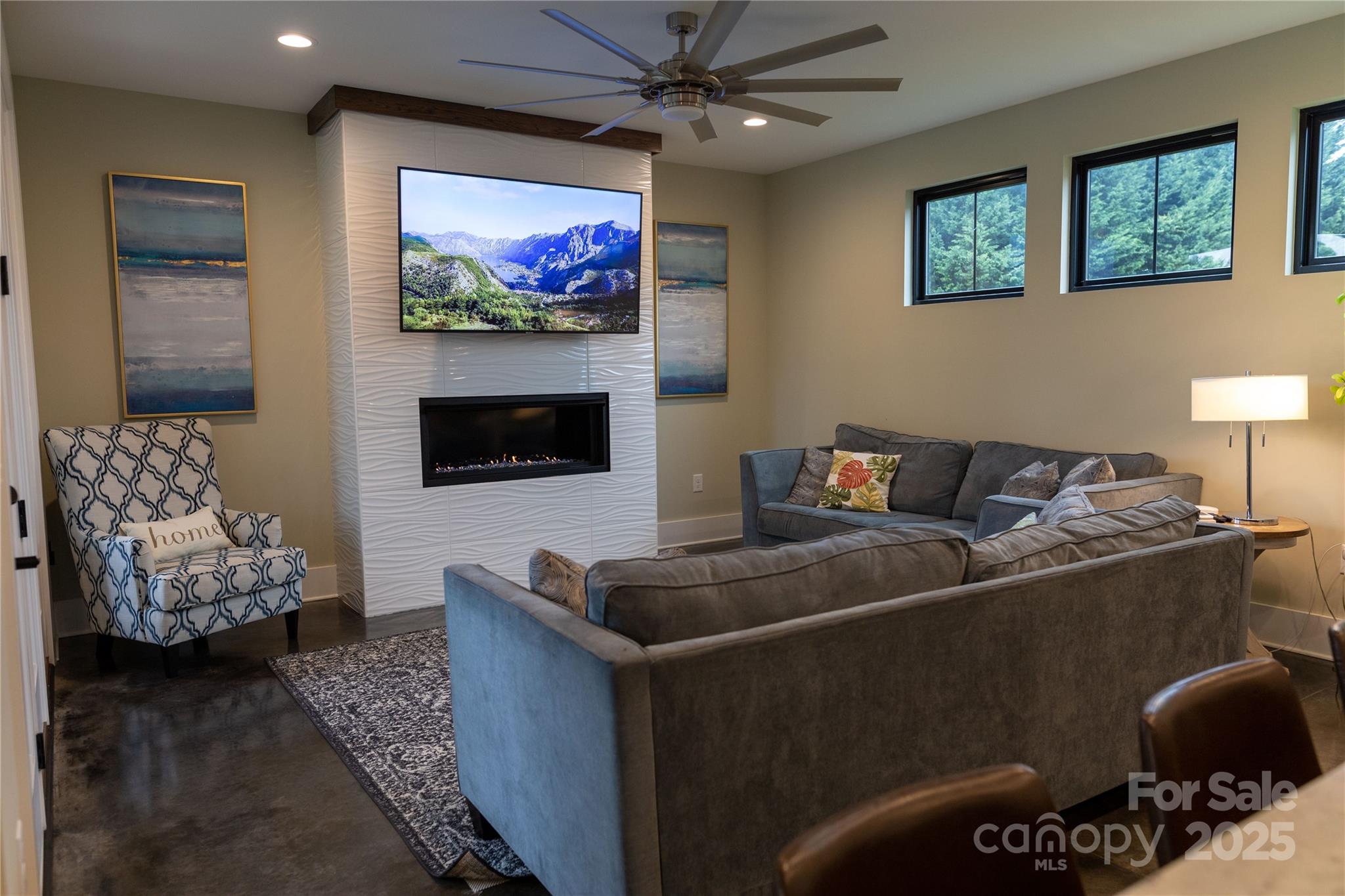 Commodore Peninsula - Residential