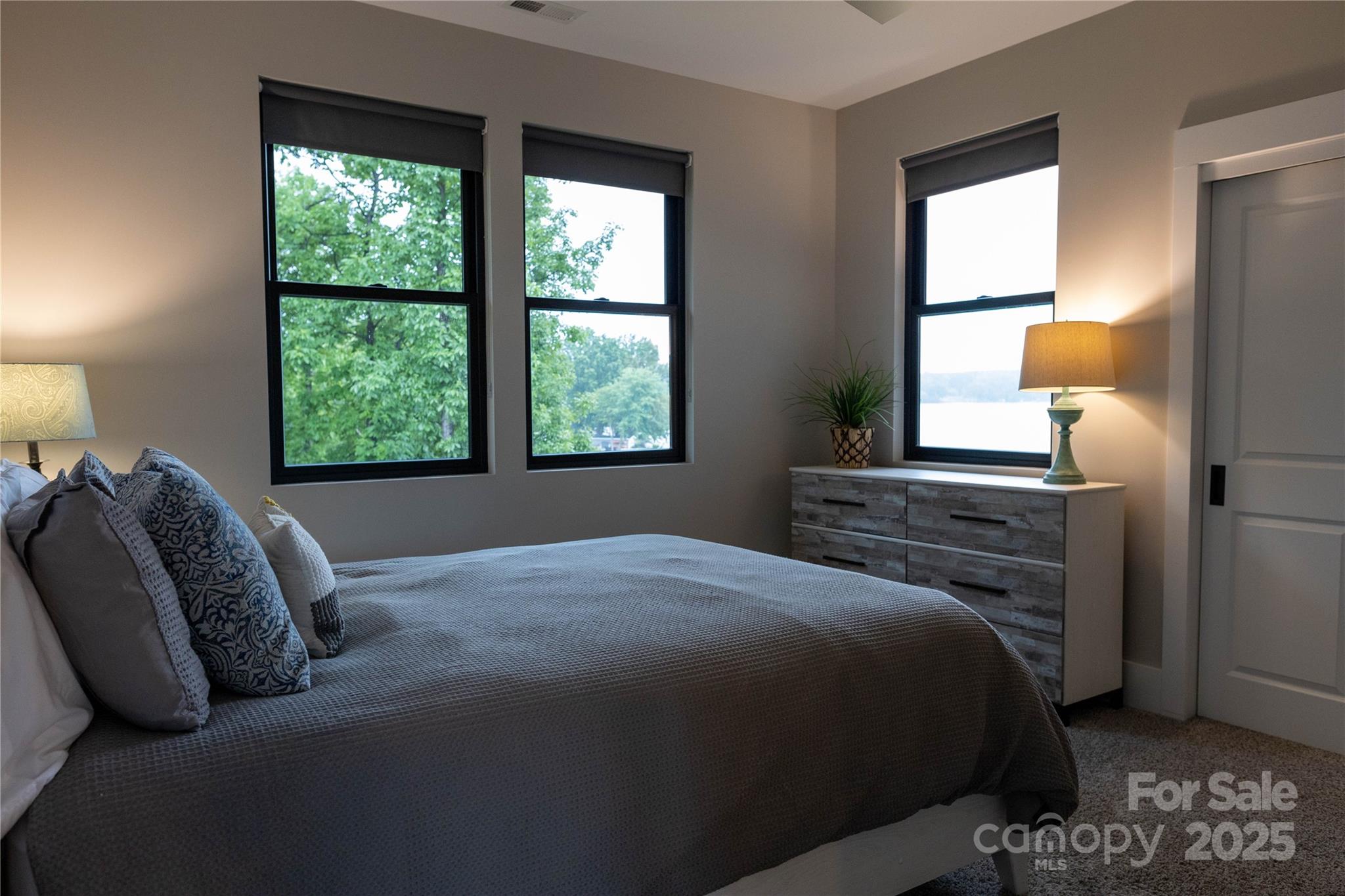 Commodore Peninsula - Residential