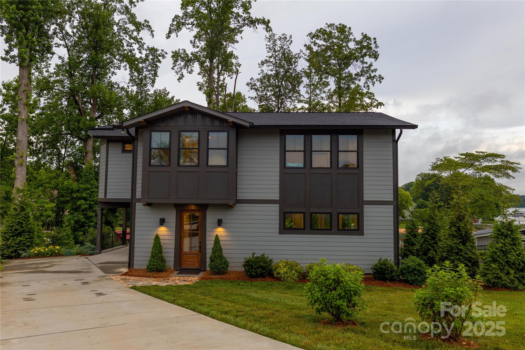 Commodore Peninsula - Residential