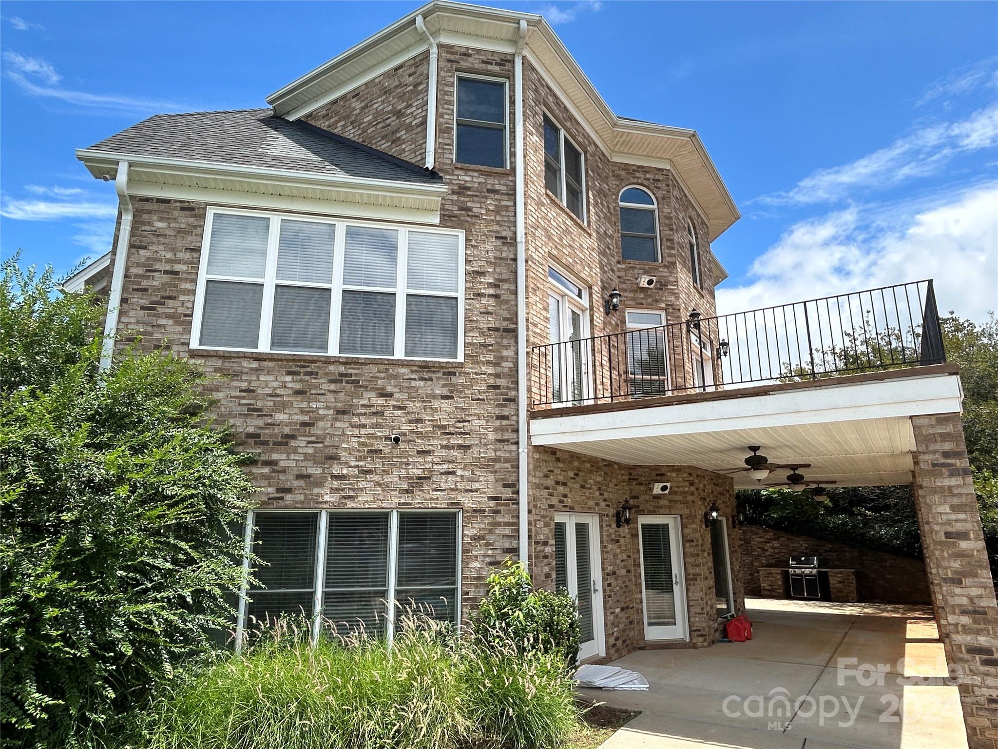 Gibbs Cove - Residential