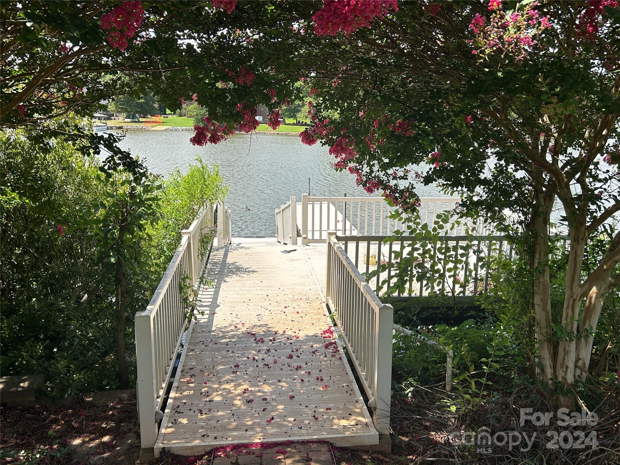 Gibbs Cove - Residential