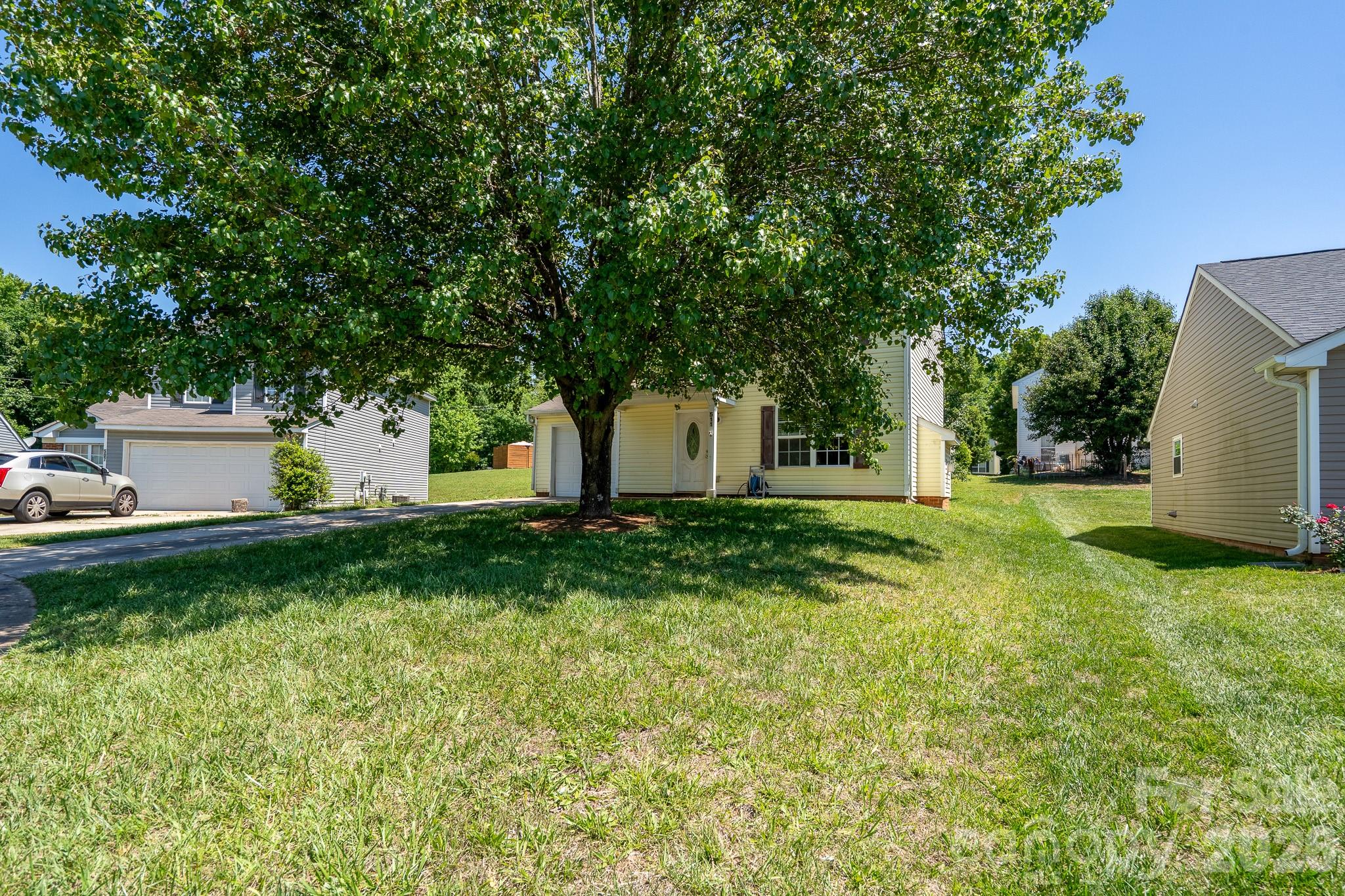 511 Lightspun Lane
