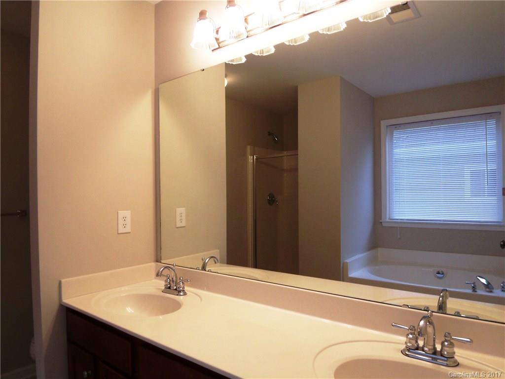 Oakhurst - Residential Lease