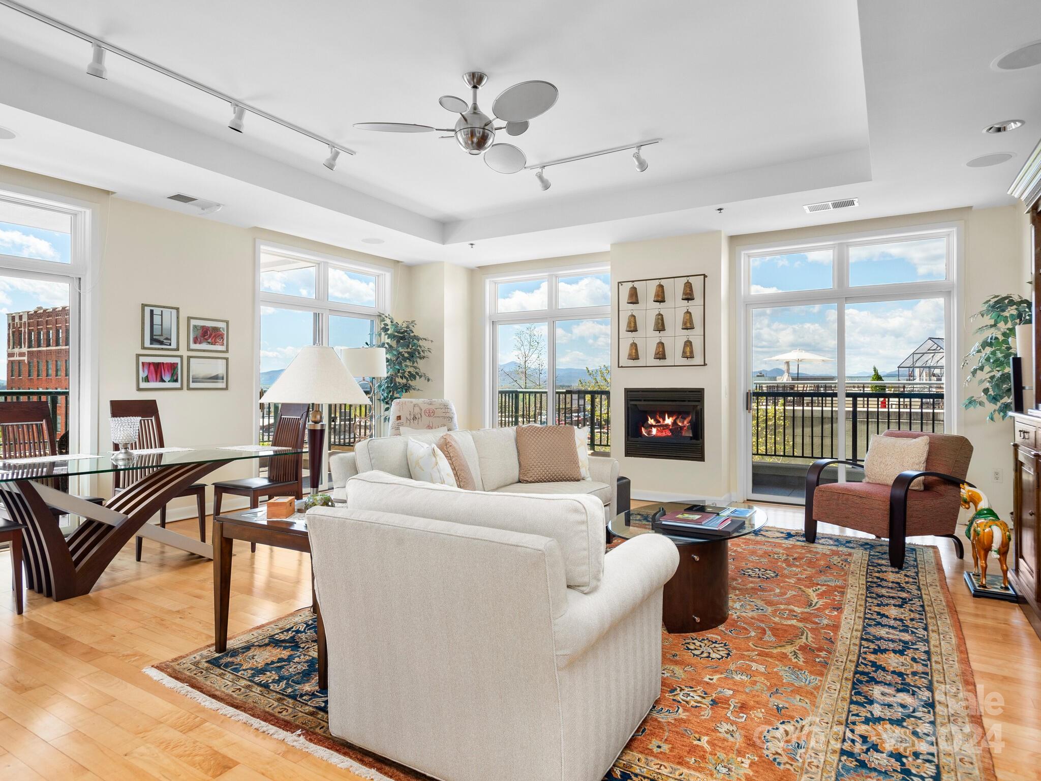 21 Battery Park Avenue 402