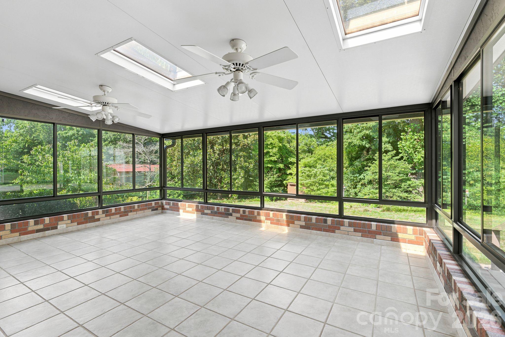 469 Sunset Drive