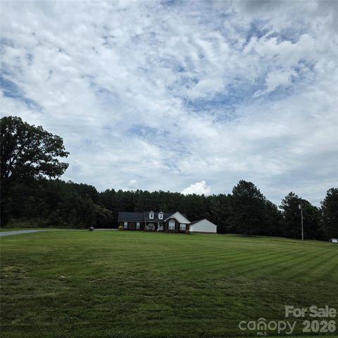 Photo of 6901 Potter Road S #2, Waxhaw, NC 28173 (MLS # 4398373)