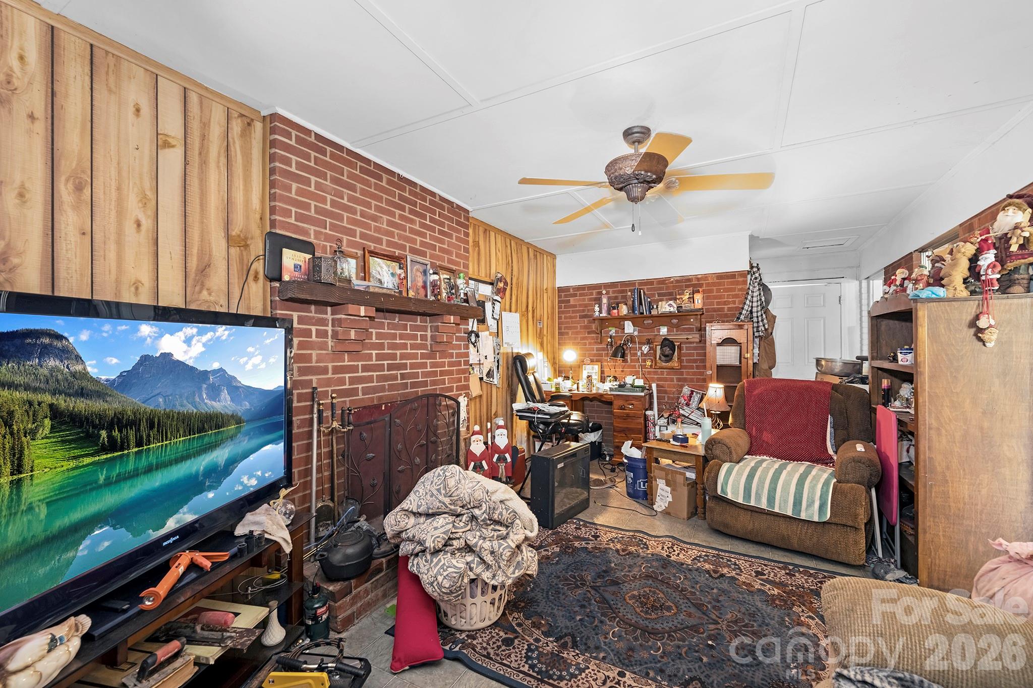 2508 Lynn Drive