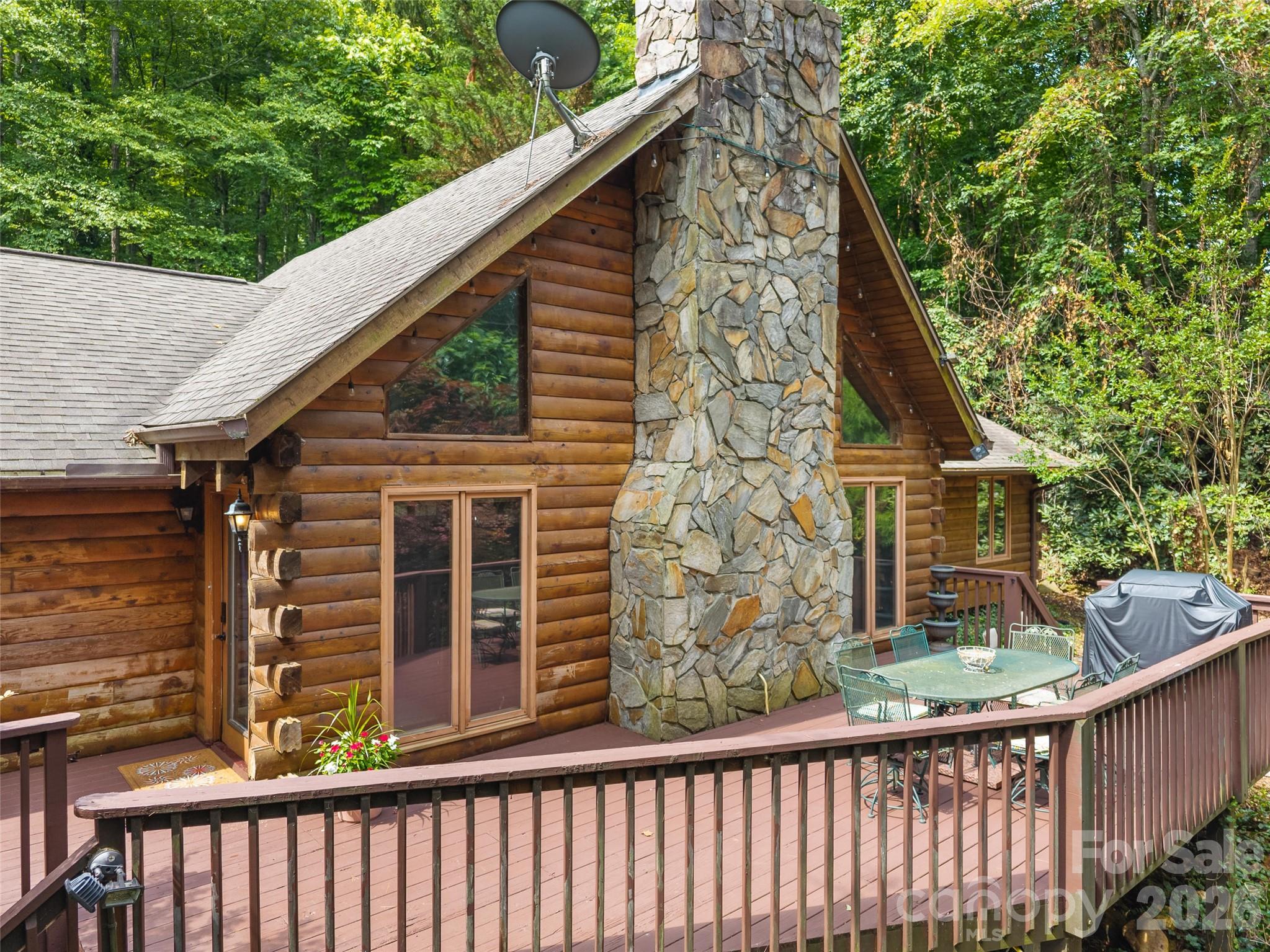 6 Ravenwood Lane