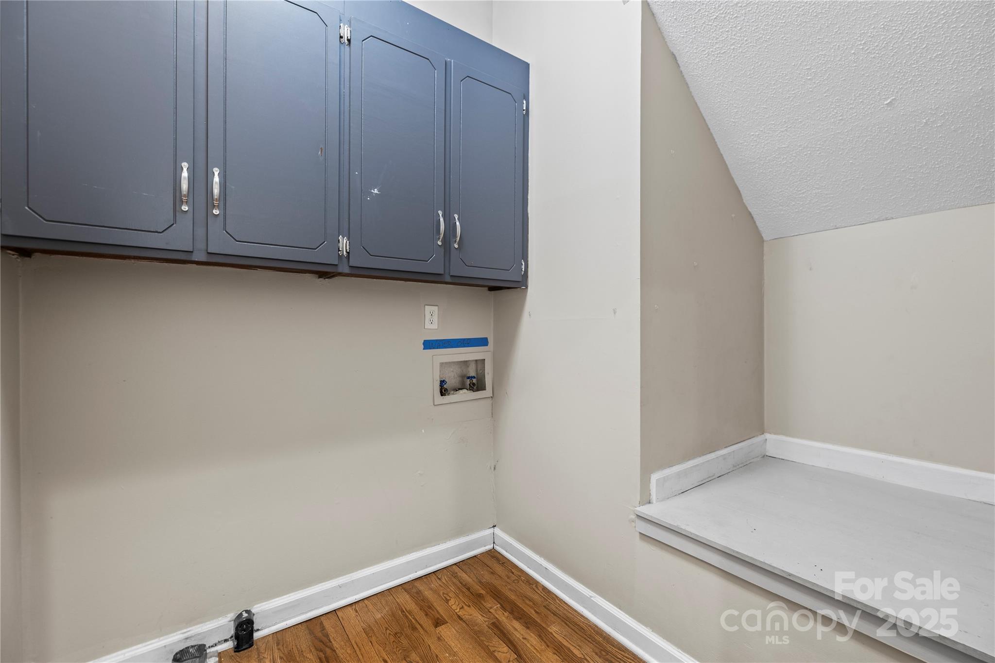 River hills - Residential