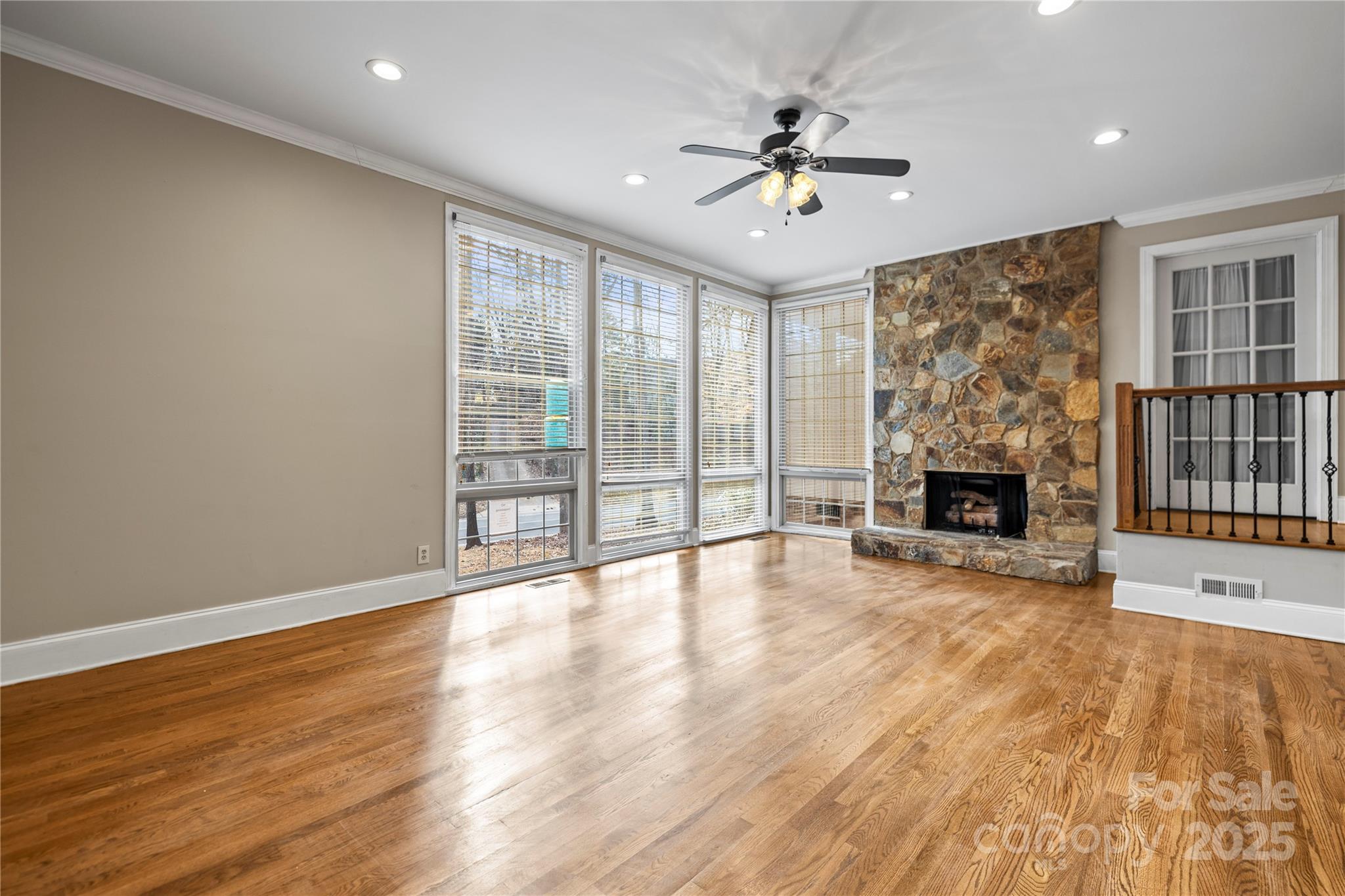 River hills - Residential