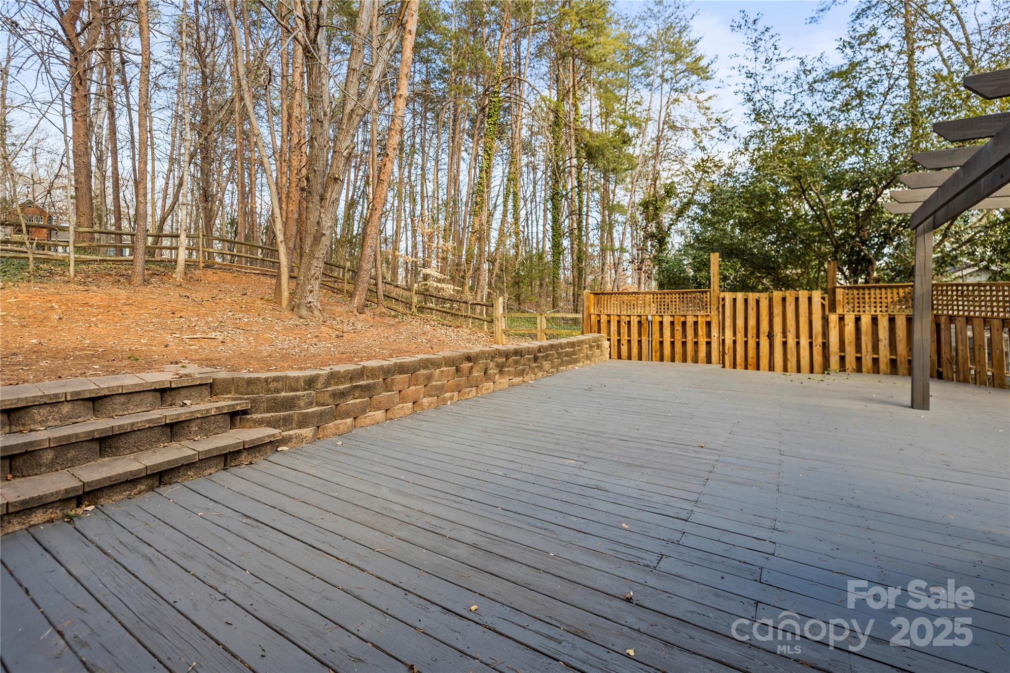 River hills - Residential