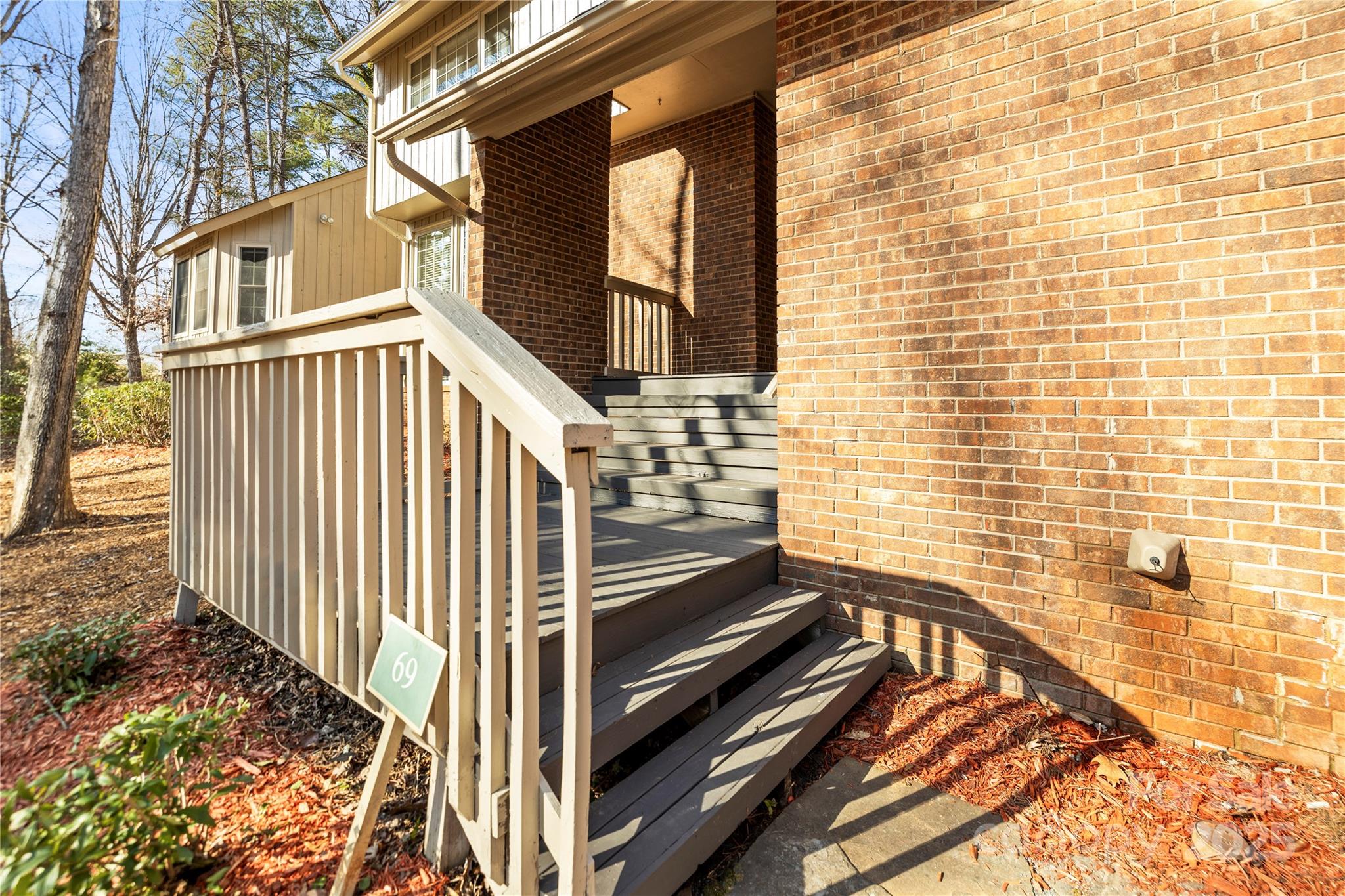 River hills - Residential