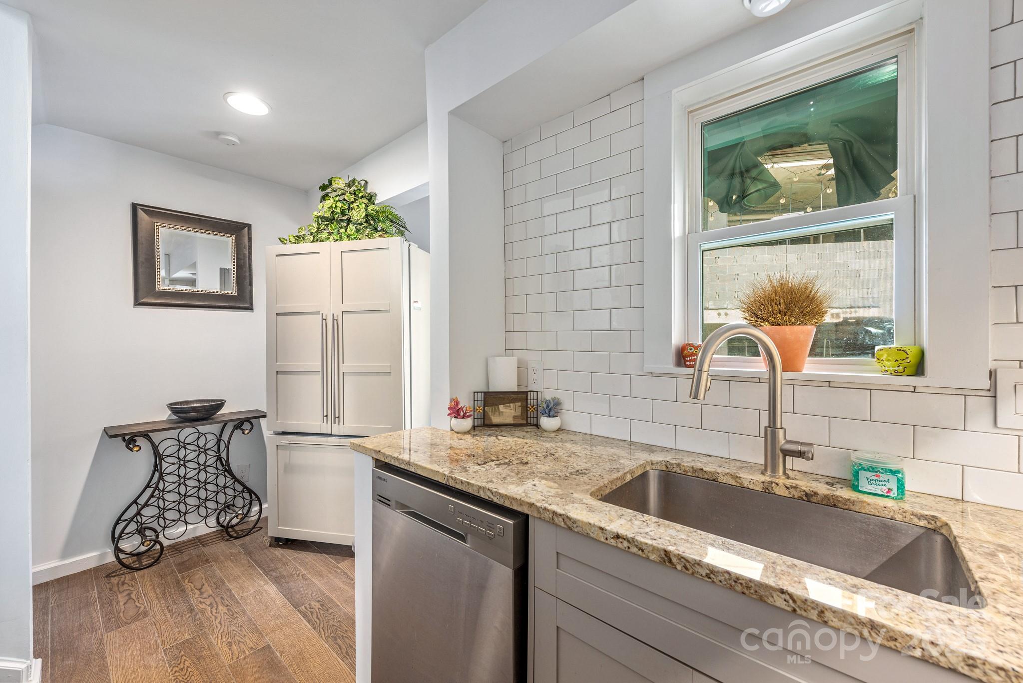 415 W 7th Street F